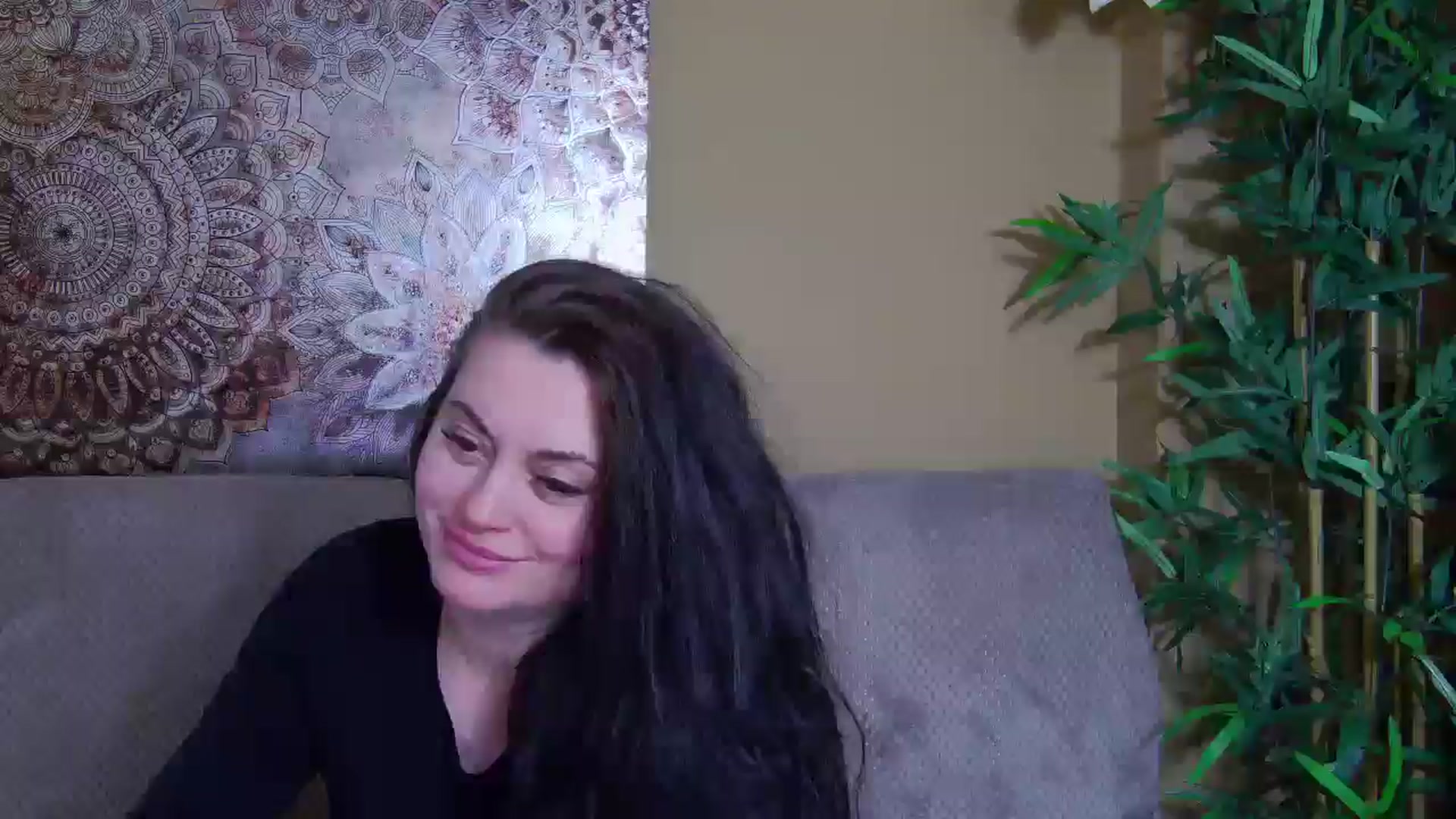 Gallery image thumbnail from ForeverChic's myfreecams stream on, 03/18/2026, 16:28 image 1 of 20