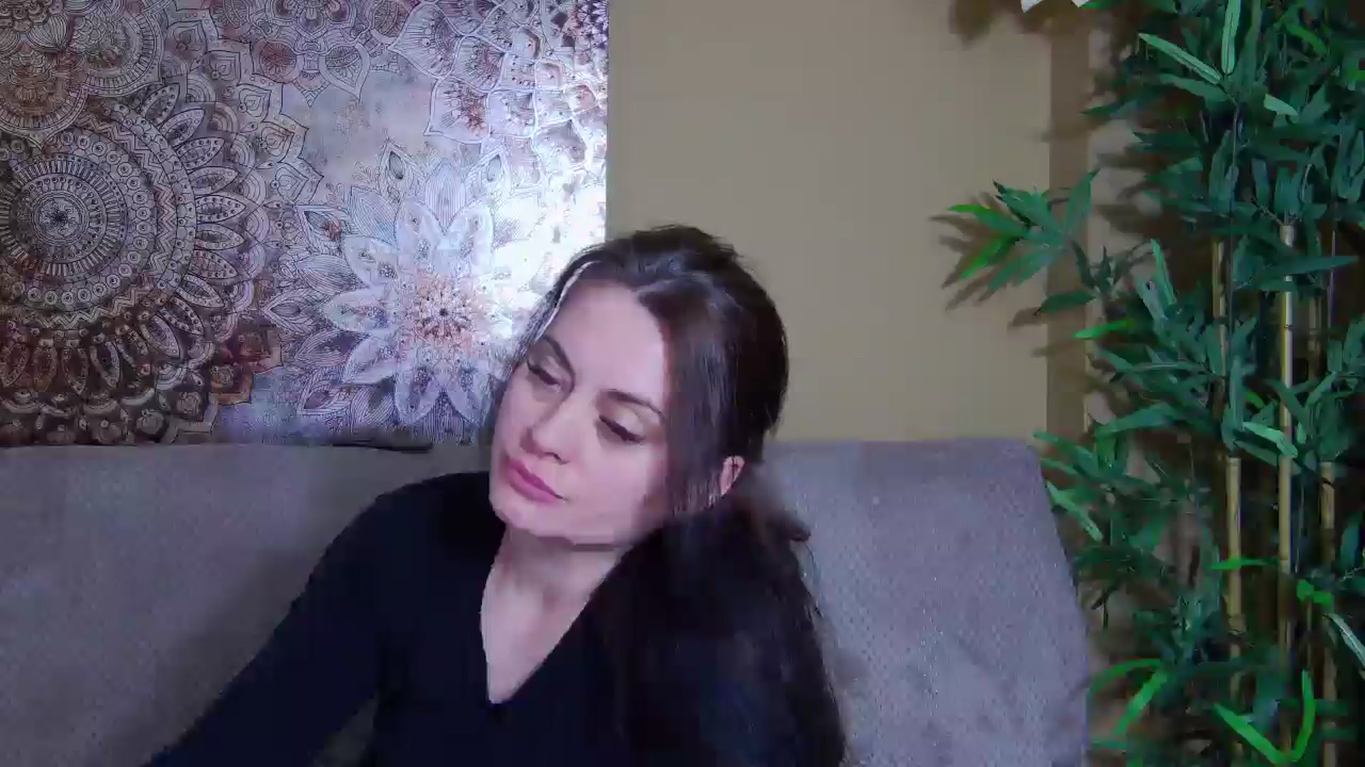 Gallery image thumbnail from ForeverChic's myfreecams stream on, 03/18/2026, 16:28 image 14 of 20