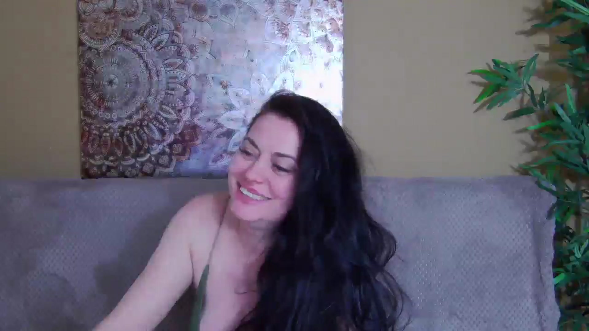 Gallery image thumbnail from ForeverChic's myfreecams stream on, 03/25/2026, 15:47 image 11 of 20