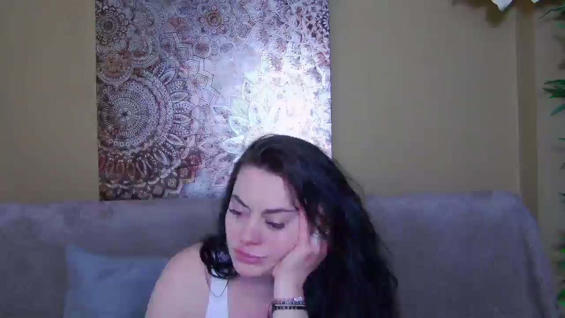 Gallery image thumbnail from ForeverChic's myfreecams stream on, 03/27/2026, 13:33 image 9 of 20