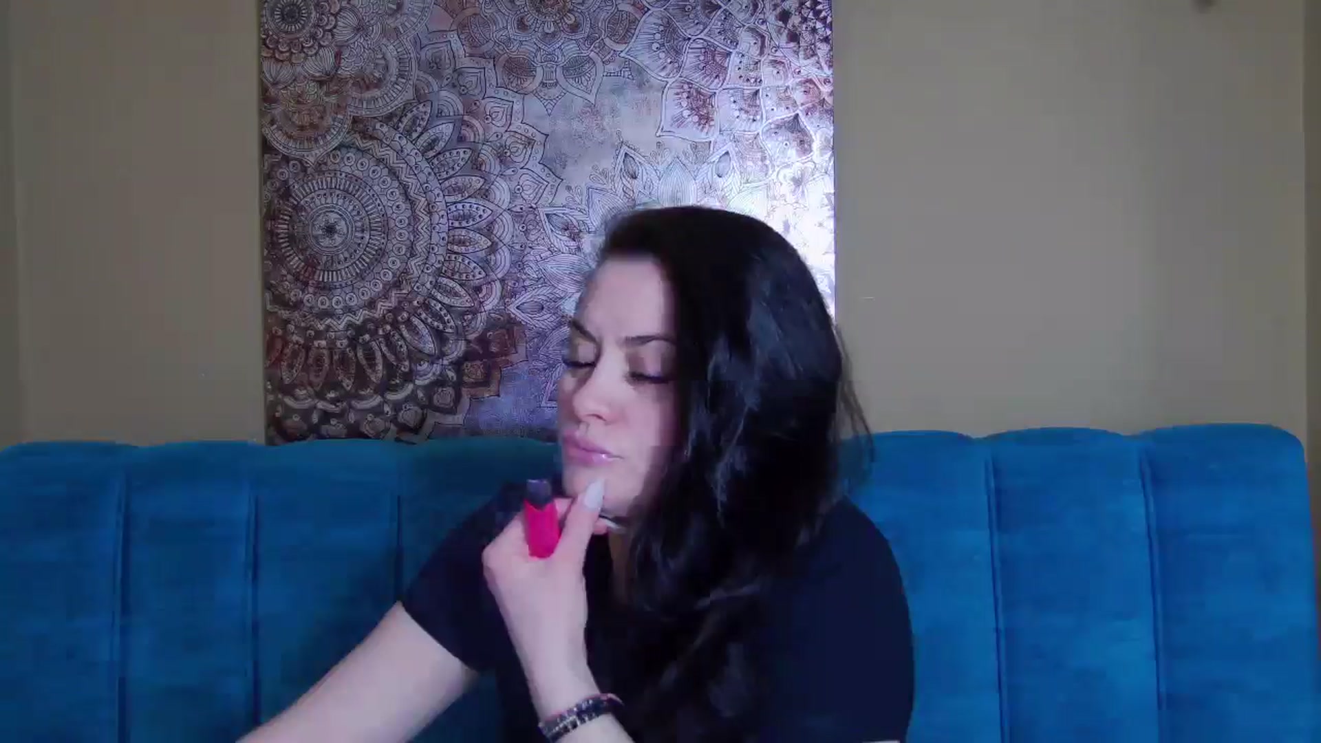 Gallery image thumbnail from ForeverChic's myfreecams stream on, 04/01/2026, 11:07 image 2 of 20