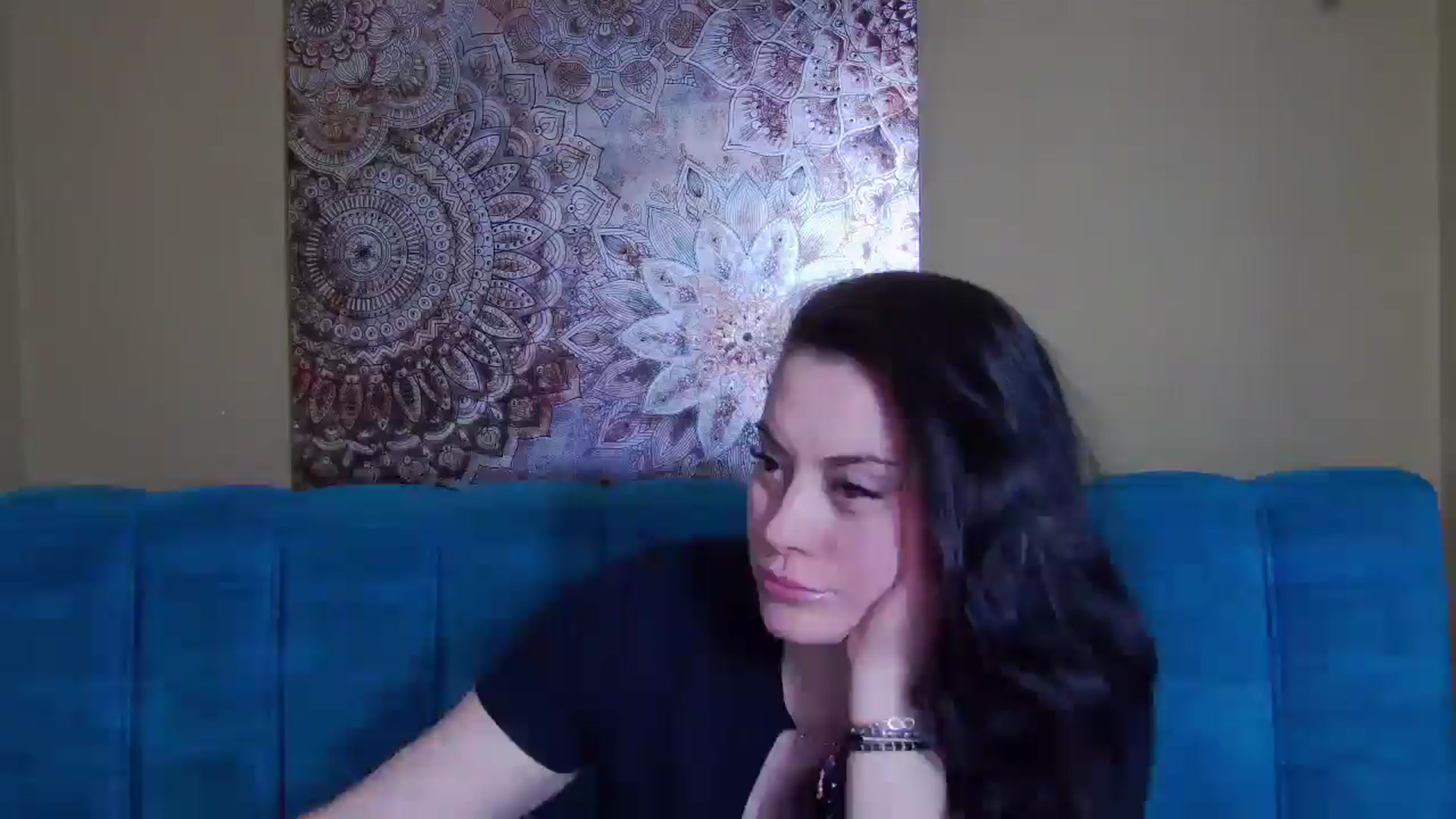 Gallery image thumbnail from ForeverChic's myfreecams stream on, 04/01/2026, 11:07 image 15 of 20