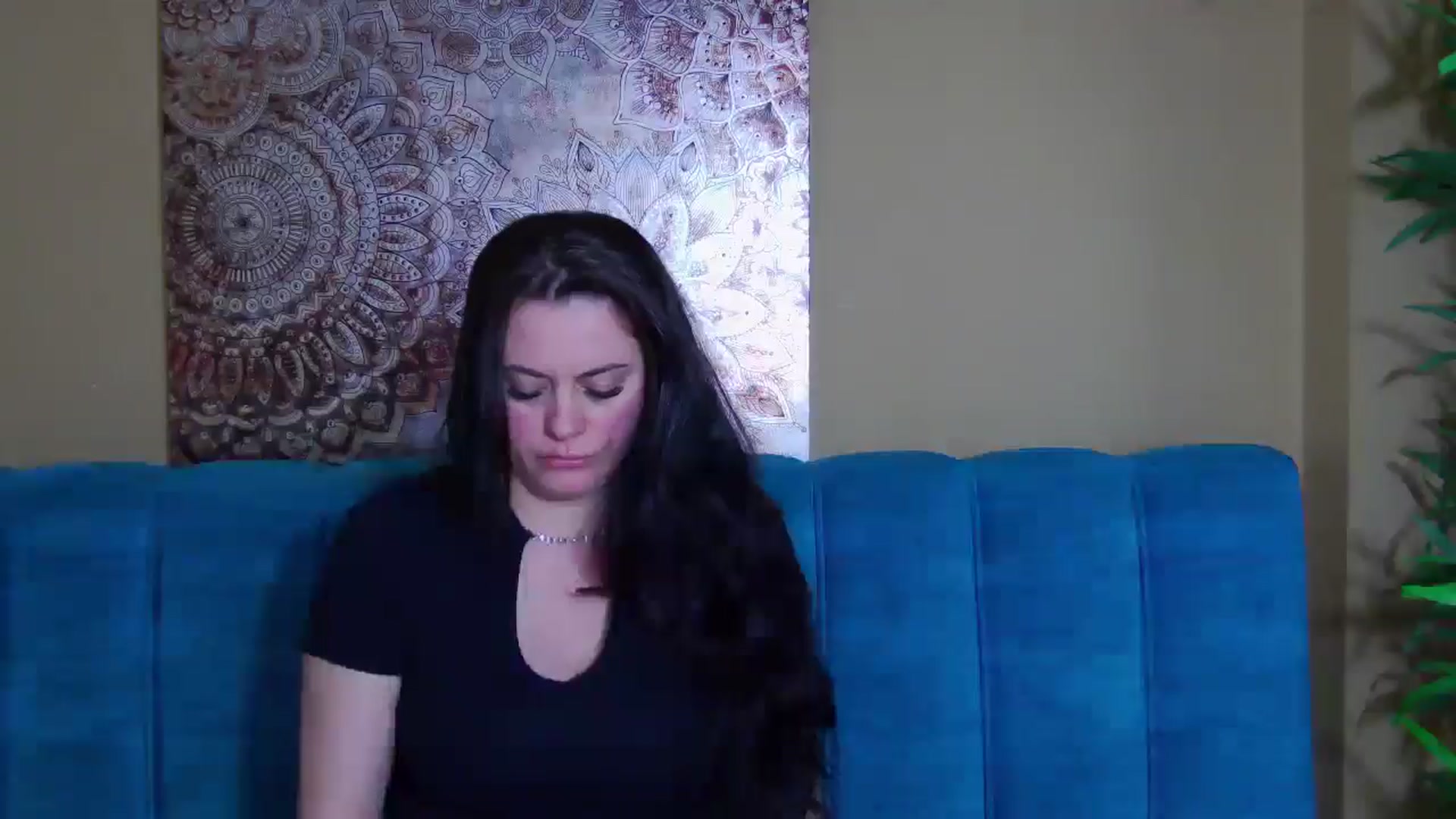 Gallery image thumbnail from ForeverChic's myfreecams stream on, 04/01/2026, 12:19 image 9 of 20