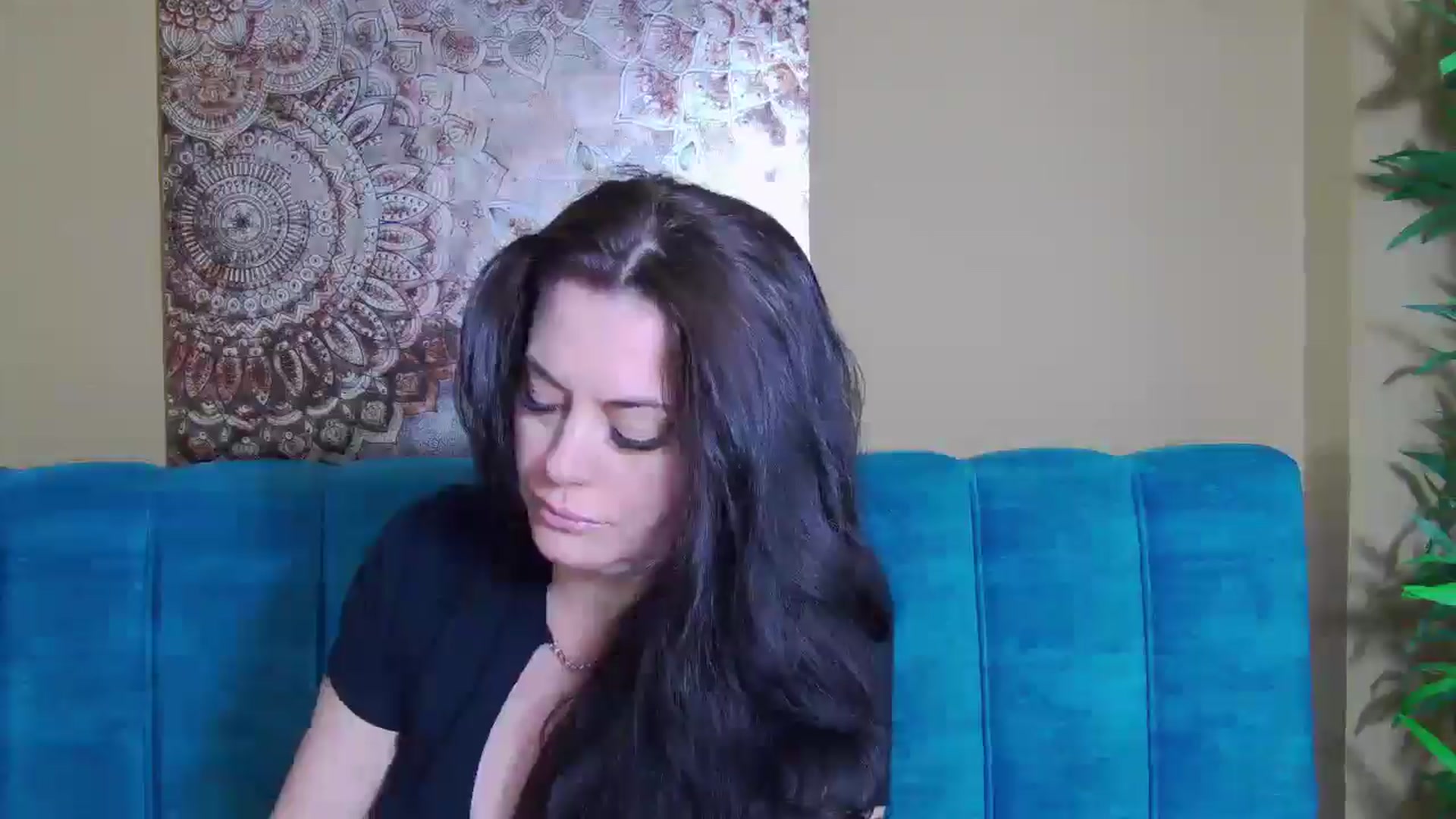 Gallery image thumbnail from ForeverChic's myfreecams stream on, 04/01/2026, 13:39 image 14 of 20