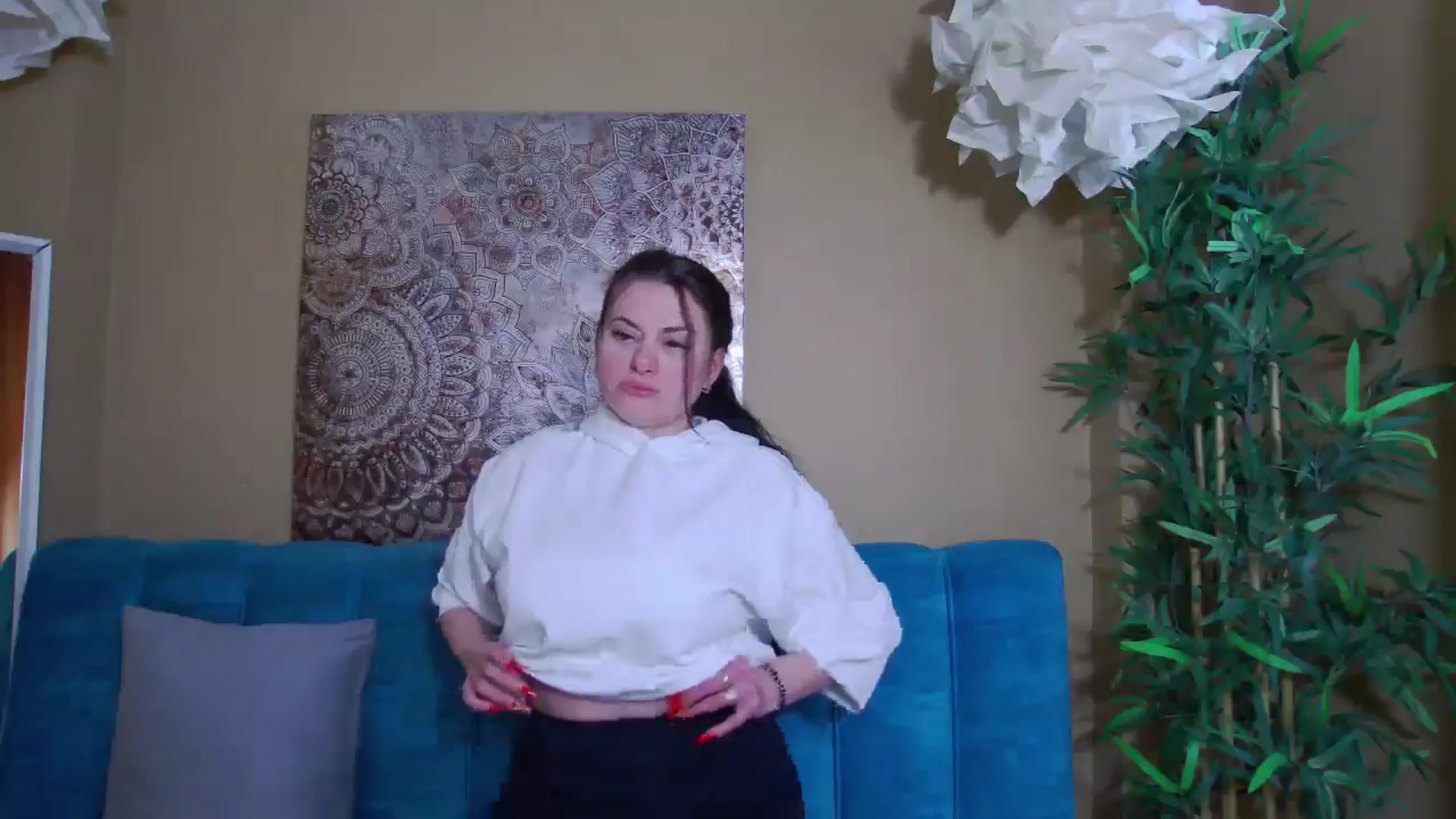 Gallery image thumbnail from ForeverChic's myfreecams stream on, 04/15/2026, 11:36 image 11 of 20
