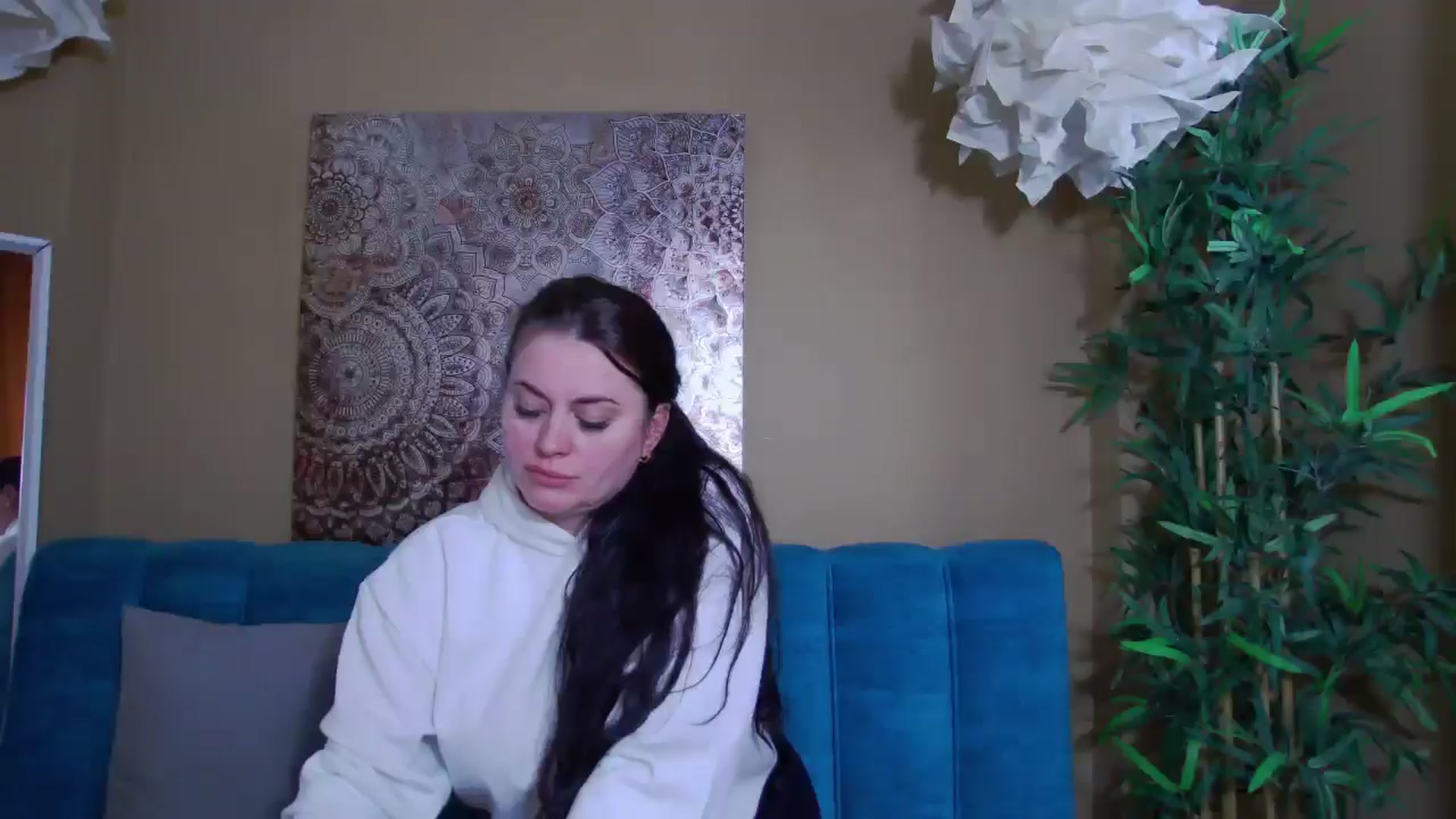 Gallery image thumbnail from ForeverChic's myfreecams stream on, 04/15/2026, 11:36 image 19 of 20