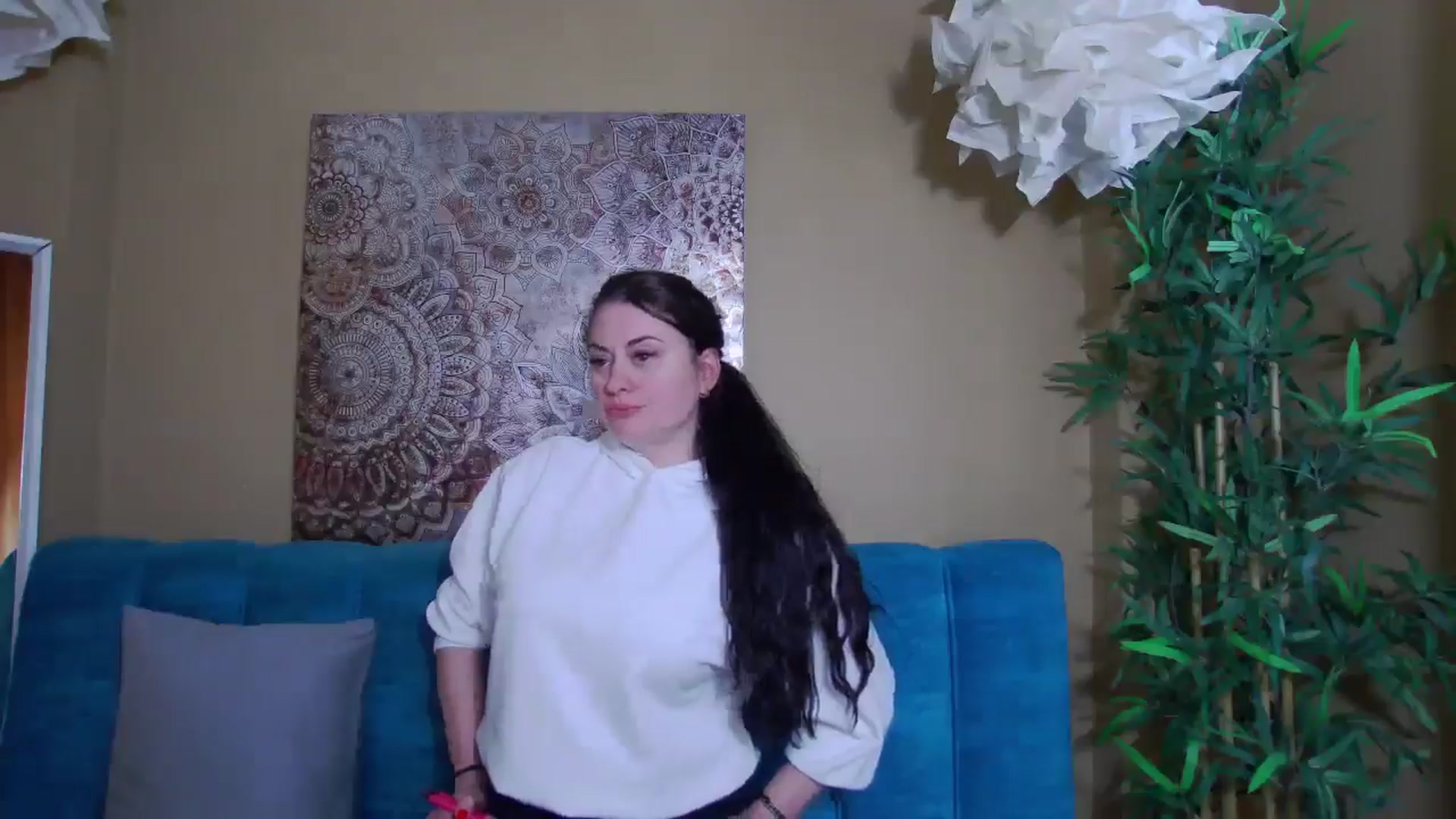 Gallery image thumbnail from ForeverChic's myfreecams stream on, 04/15/2026, 11:36 image 13 of 20