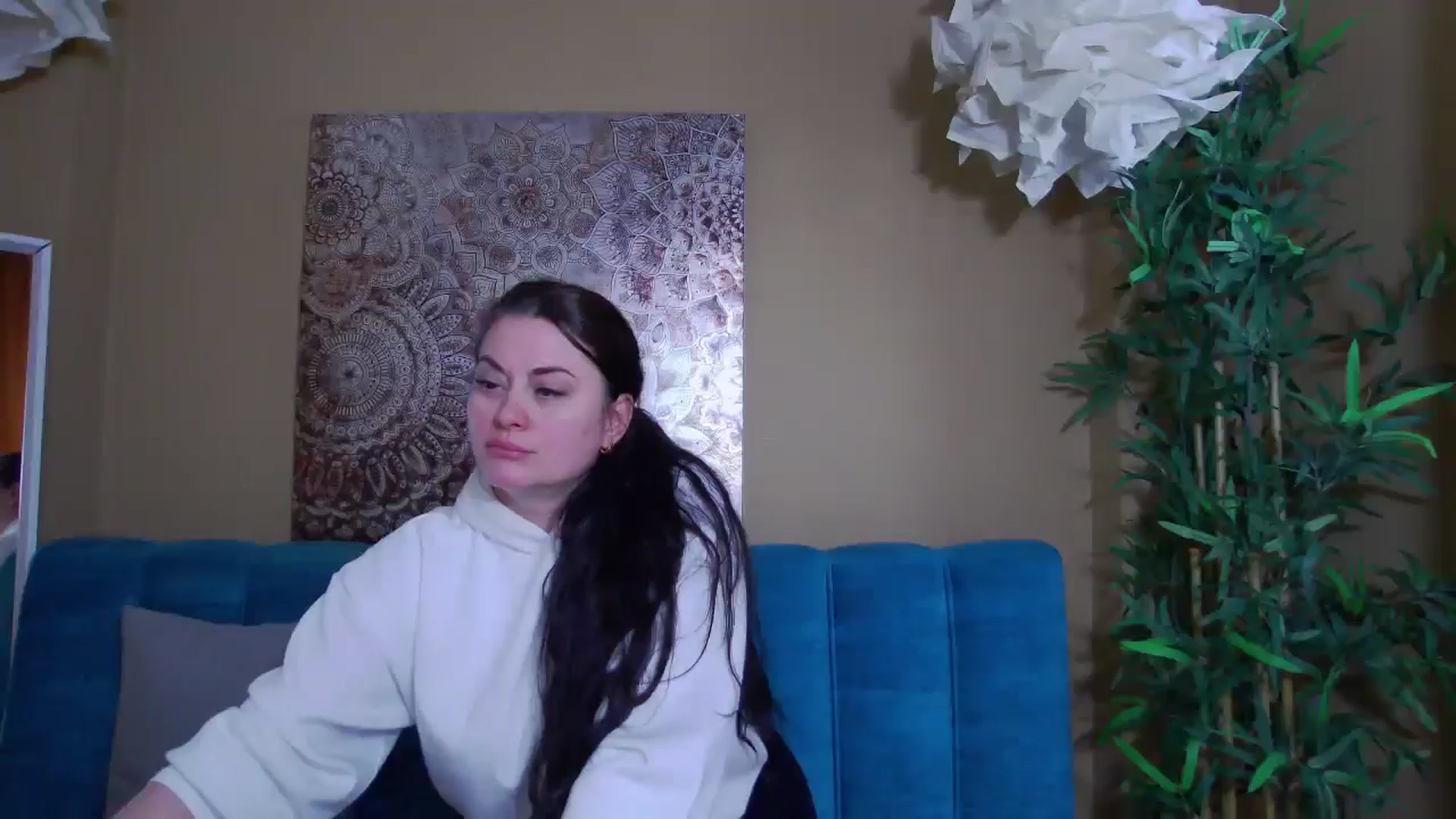 Gallery image thumbnail from ForeverChic's myfreecams stream on, 04/15/2026, 11:36 image 20 of 20
