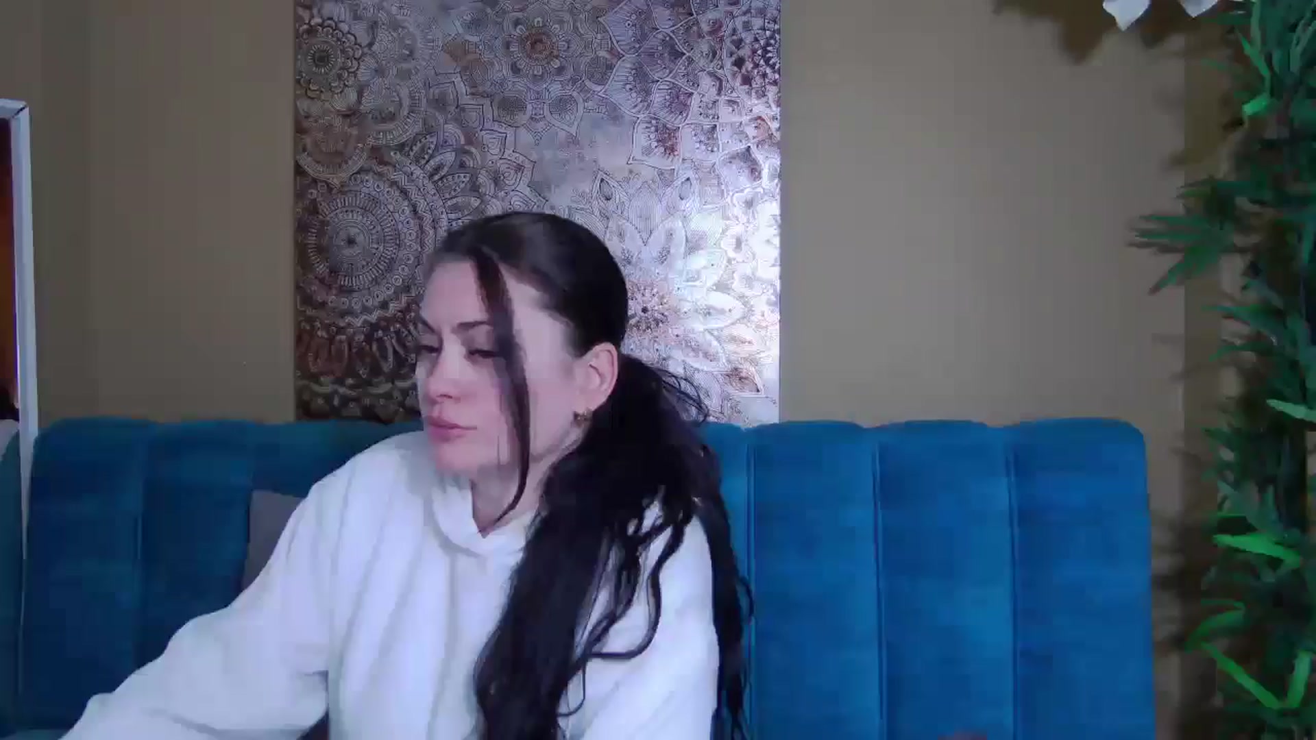 Gallery image thumbnail from ForeverChic's myfreecams stream on, 04/15/2026, 14:40 image 9 of 20