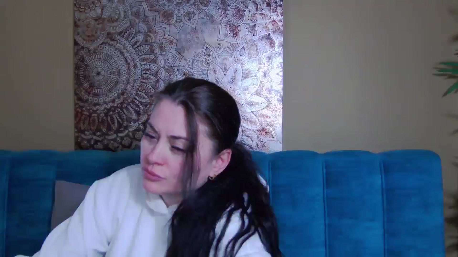 Gallery image thumbnail from ForeverChic's myfreecams stream on, 04/15/2026, 14:40 image 4 of 20