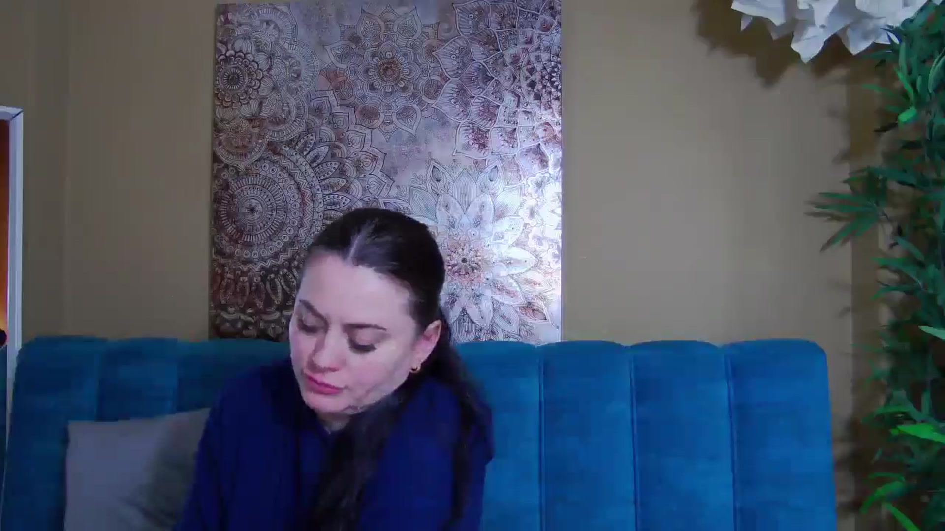 Gallery image thumbnail from ForeverChic's myfreecams stream on, 04/16/2026, 11:43 image 11 of 20