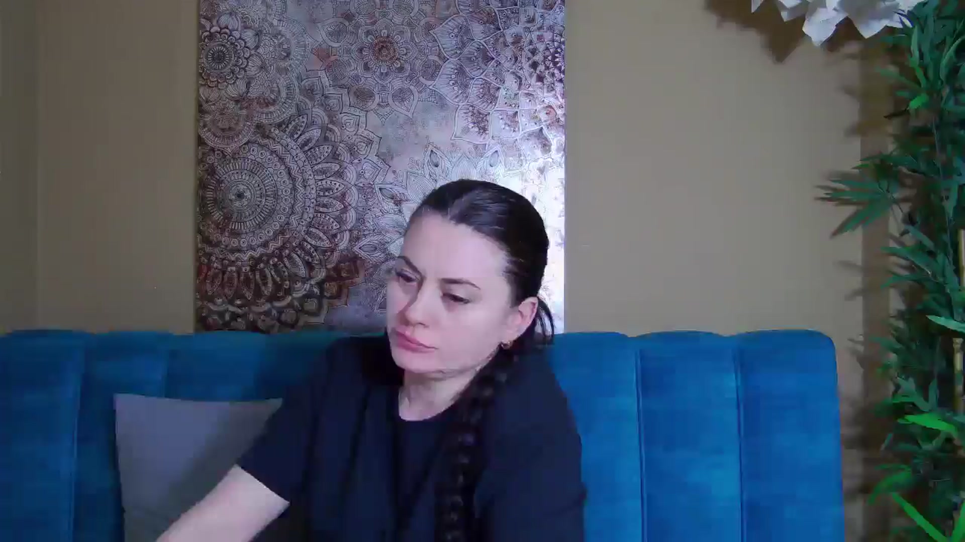 Gallery image thumbnail from ForeverChic's myfreecams stream on, 04/17/2026, 13:40 image 20 of 20