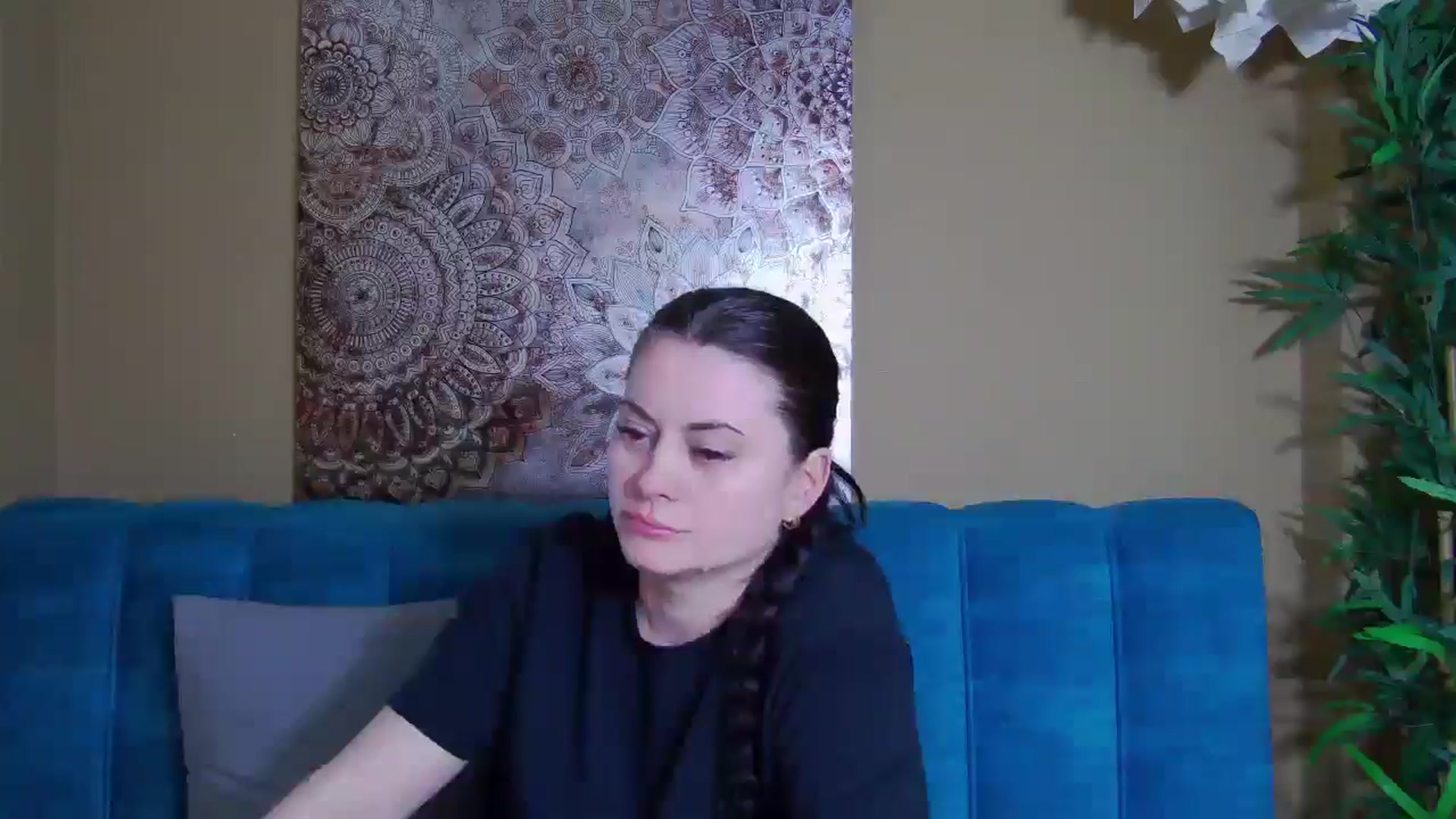 Gallery image thumbnail from ForeverChic's myfreecams stream on, 04/17/2026, 13:40 image 16 of 20