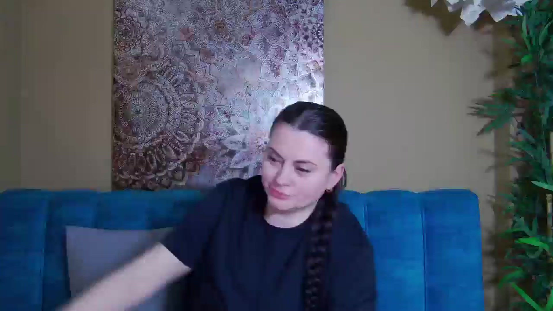 Gallery image thumbnail from ForeverChic's myfreecams stream on, 04/17/2026, 13:40 image 15 of 20
