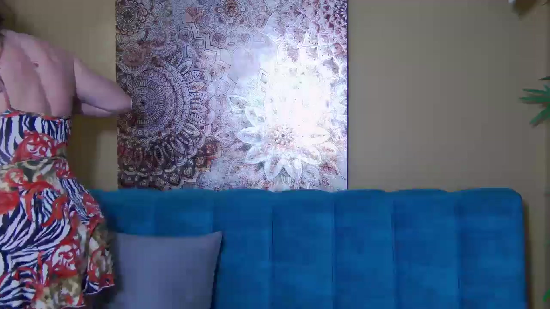 Gallery image thumbnail from ForeverChic's myfreecams stream on, 04/18/2026, 05:13 image 6 of 20