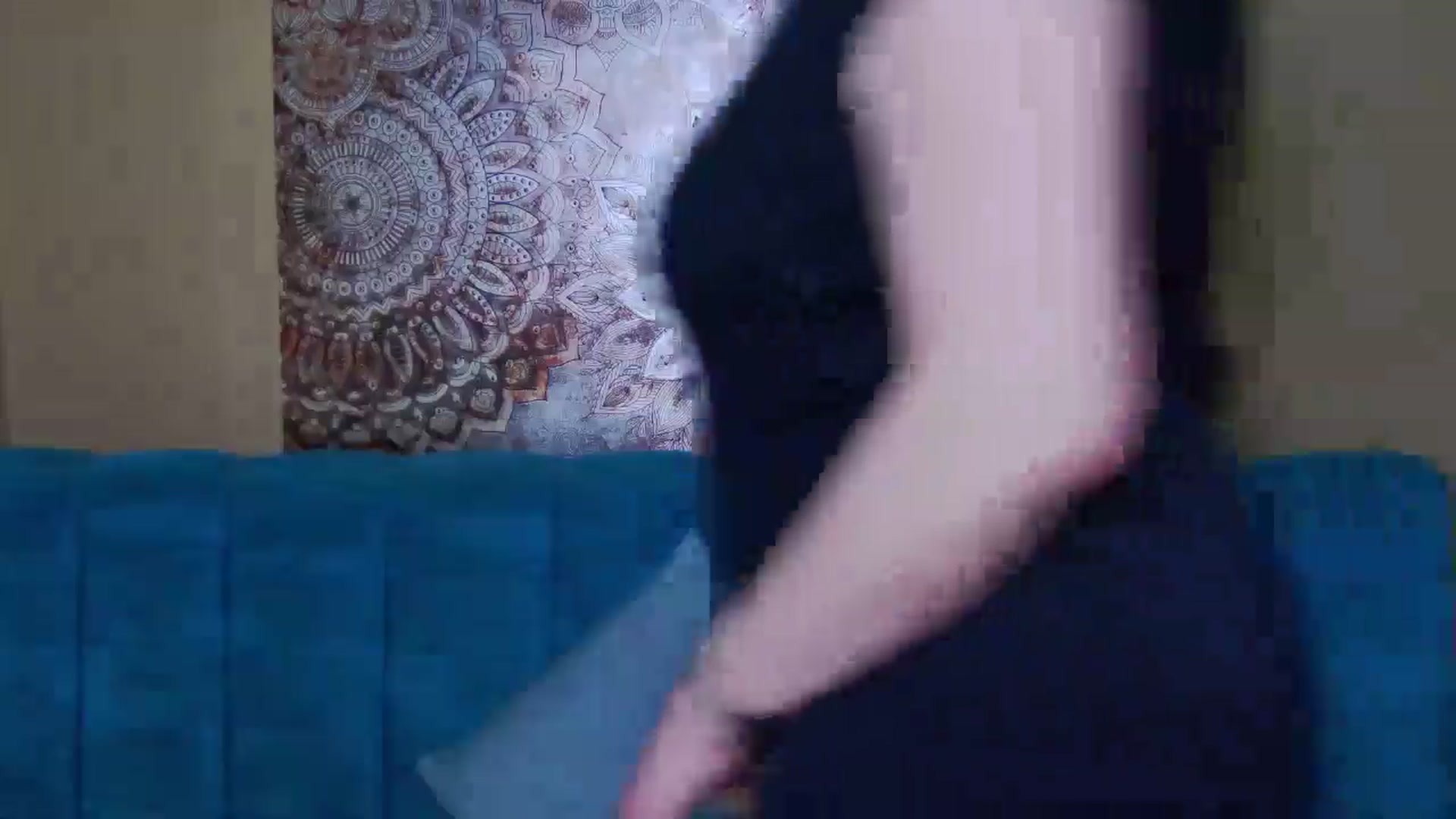 Gallery image thumbnail from ForeverChic's myfreecams stream on, 04/20/2026, 15:31 image 19 of 20