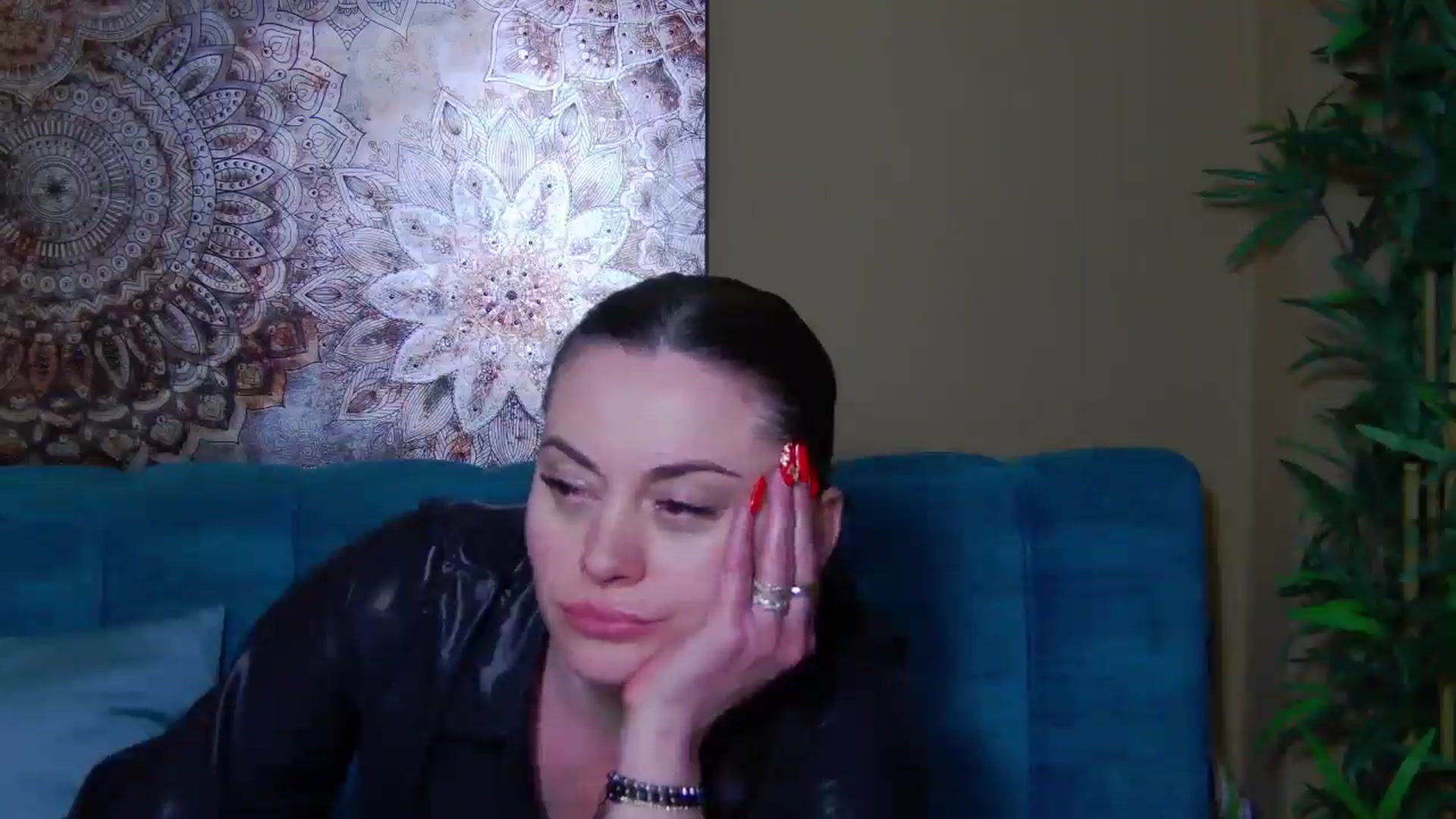 Gallery image thumbnail from ForeverChic's myfreecams stream on, 04/21/2026, 14:51 image 20 of 20