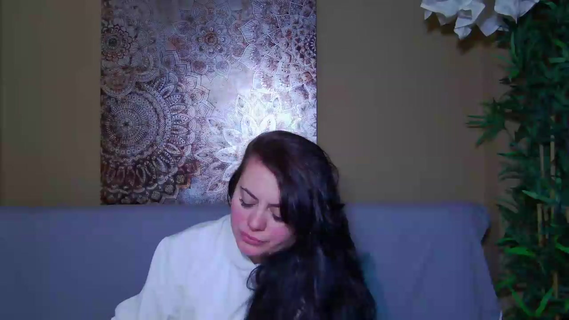 Gallery image thumbnail from ForeverChic's myfreecams stream on, 04/30/2026, 08:16 image 15 of 20