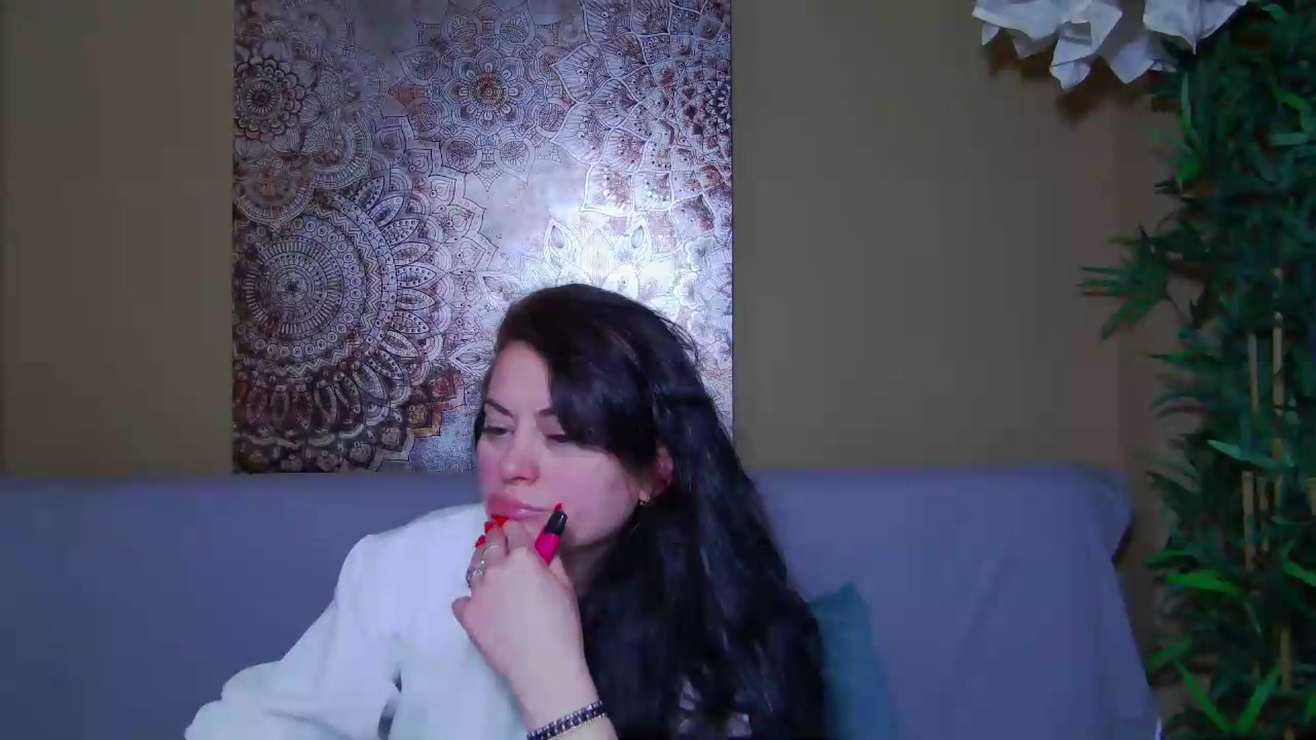 Gallery image thumbnail from ForeverChic's myfreecams stream on, 04/30/2026, 08:16 image 17 of 20