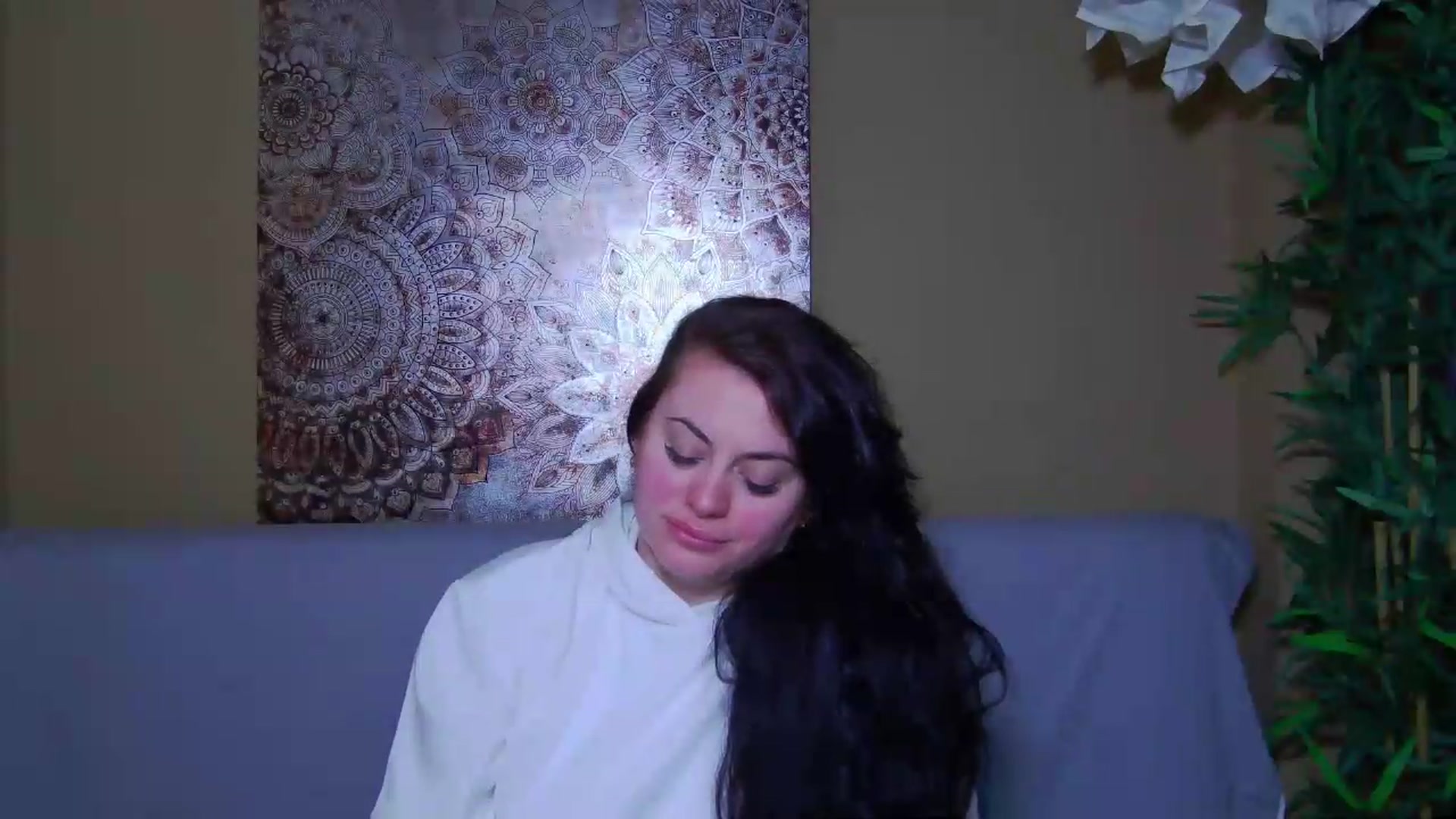Gallery image thumbnail from ForeverChic's myfreecams stream on, 04/30/2026, 08:16 image 8 of 20