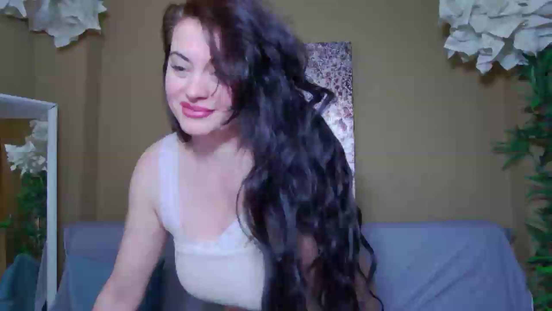 Gallery image thumbnail from ForeverChic's myfreecams stream on, 05/01/2026, 07:57 image 17 of 20
