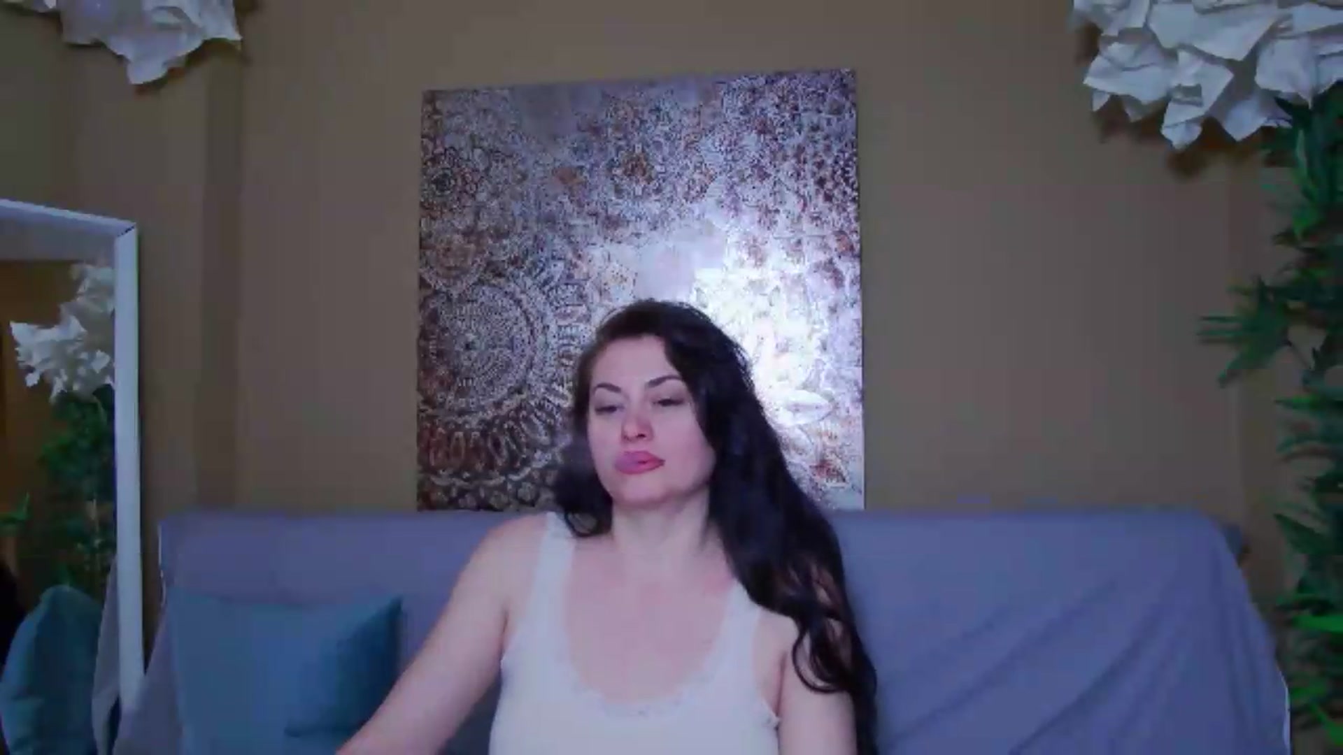 Gallery image thumbnail from ForeverChic's myfreecams stream on, 05/01/2026, 07:57 image 8 of 20