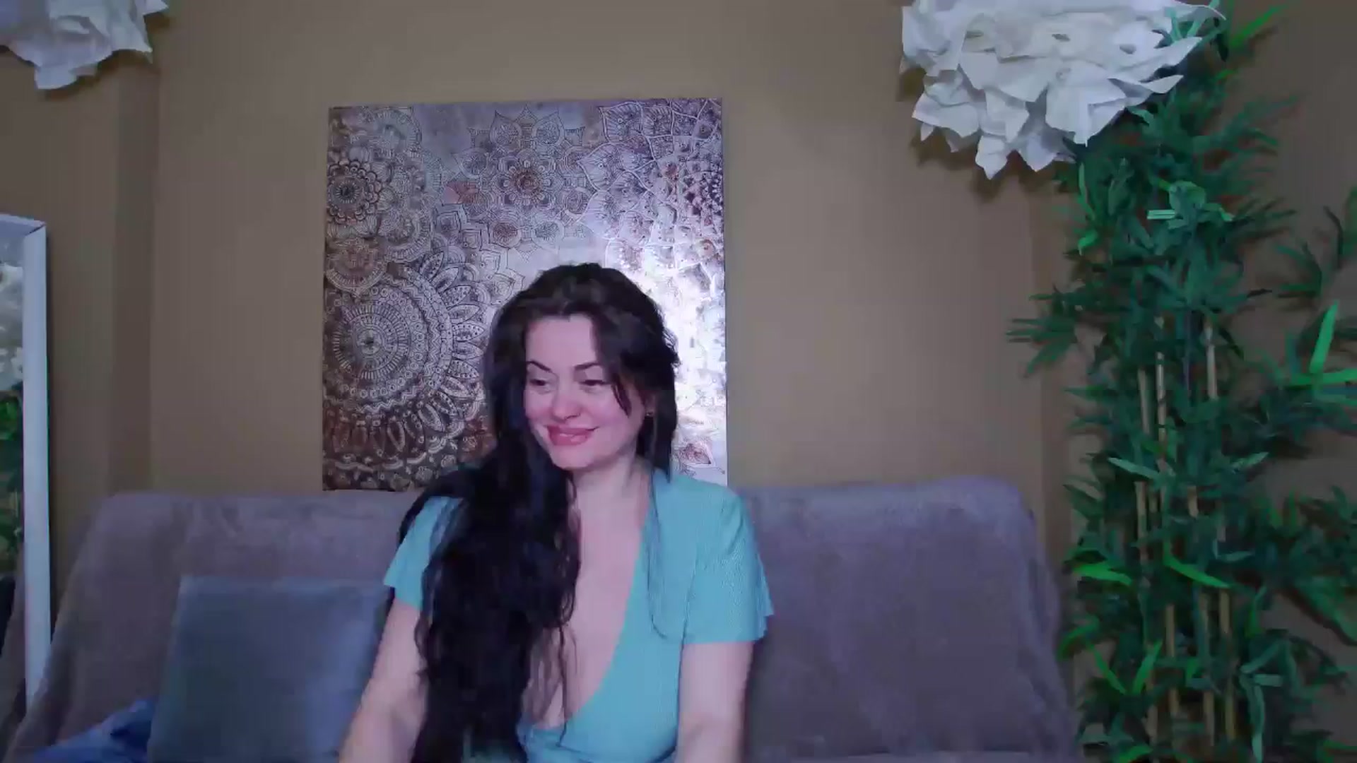 Gallery image thumbnail from ForeverChic's myfreecams stream on, 05/04/2026, 10:45 image 1 of 20