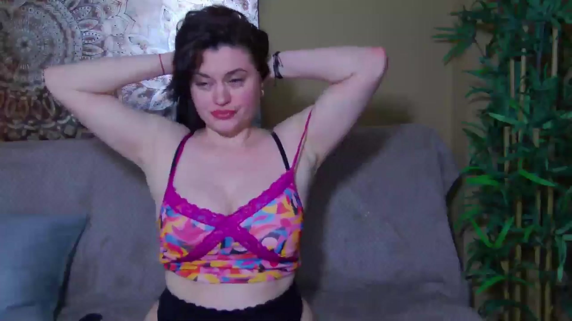 Gallery image thumbnail from ForeverChic's myfreecams stream on, 05/05/2026, 10:55 image 12 of 20
