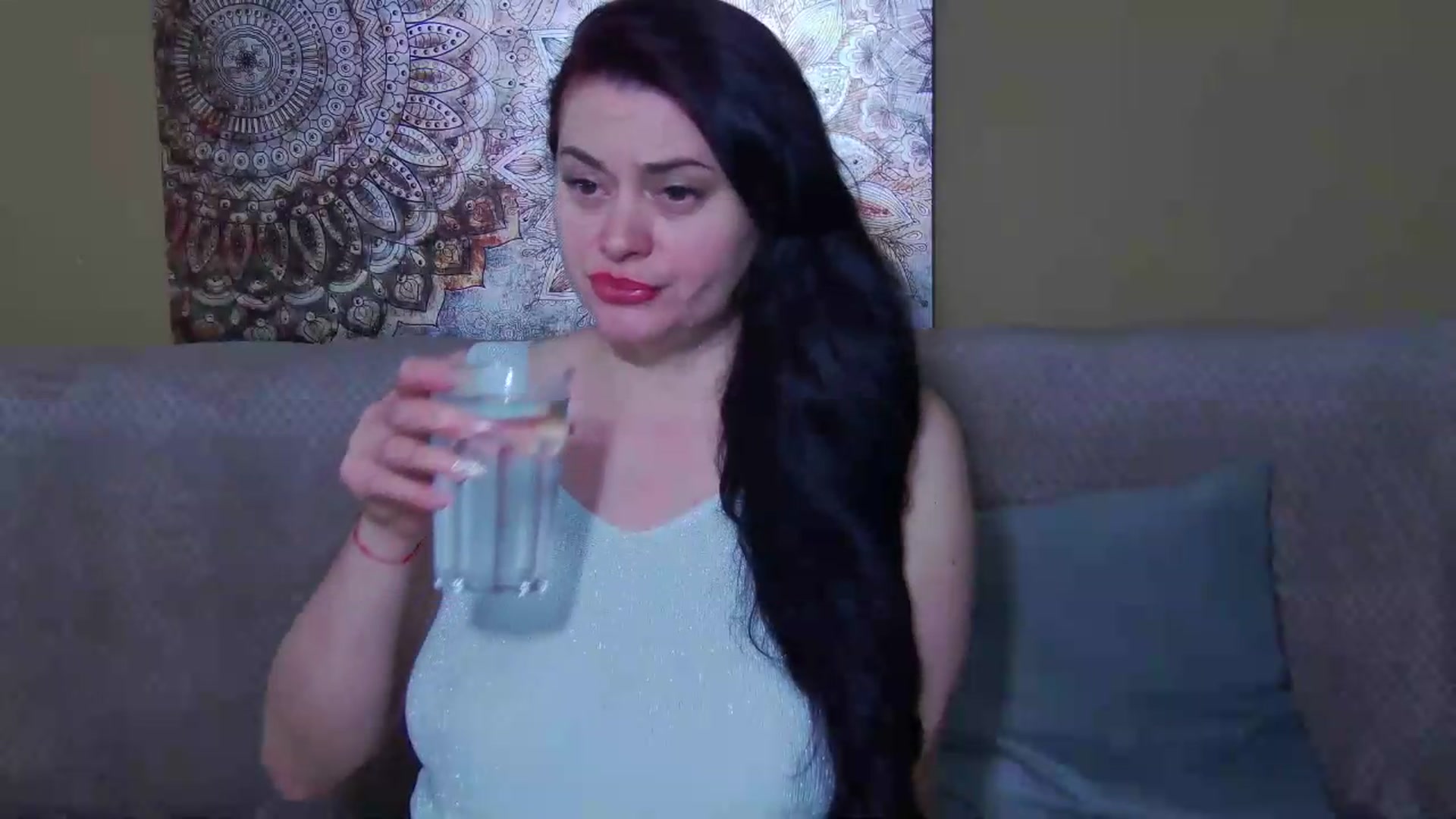 Gallery image thumbnail from ForeverChic's myfreecams stream on, 05/12/2026, 08:04 image 8 of 20