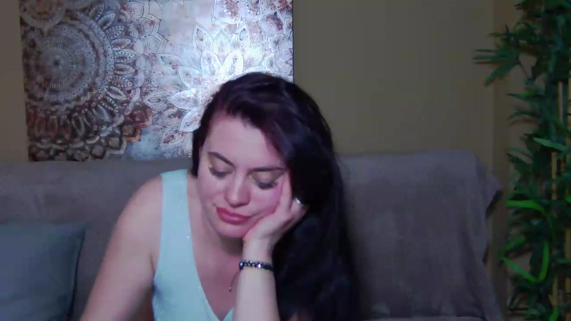 Gallery image thumbnail from ForeverChic's myfreecams stream on, 05/12/2026, 09:23 image 13 of 20