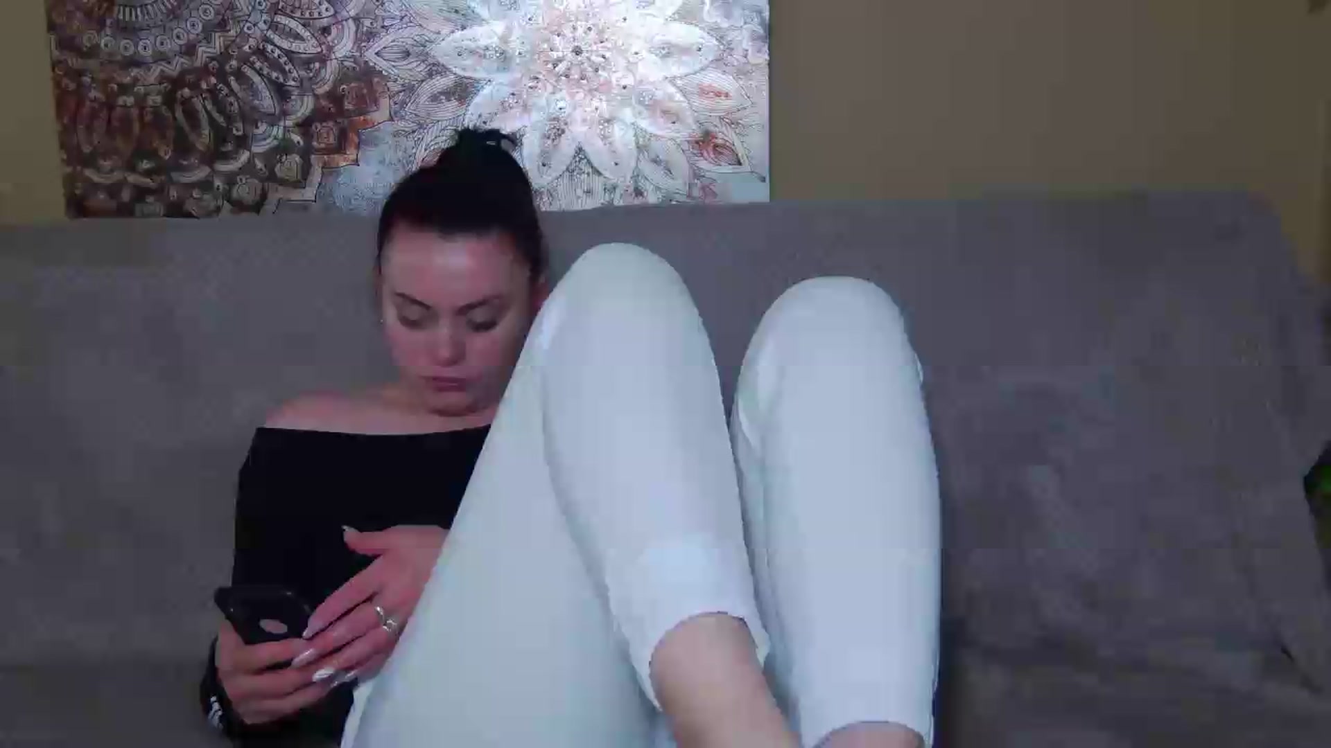Gallery image thumbnail from ForeverChic's myfreecams stream on, 05/13/2026, 11:24 image 12 of 20