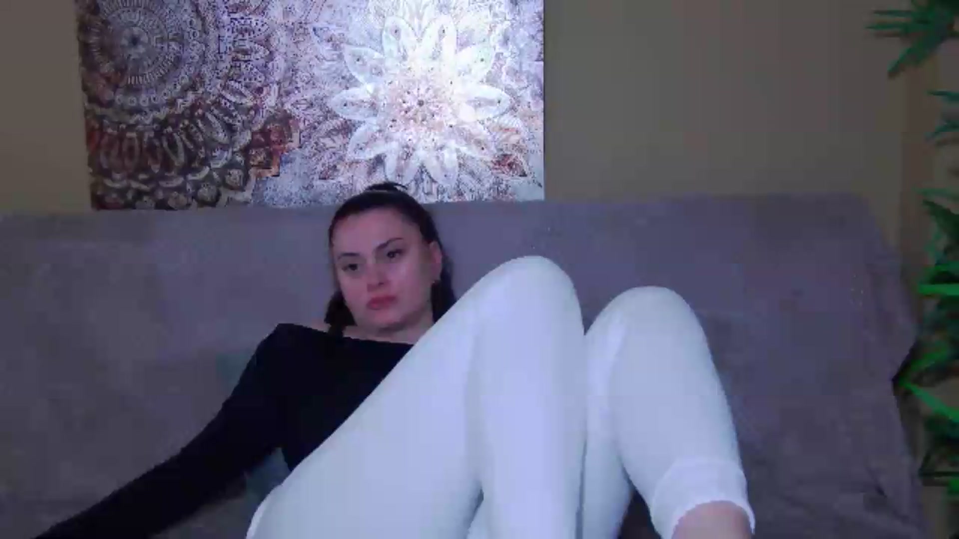 Gallery image thumbnail from ForeverChic's myfreecams stream on, 05/13/2026, 13:04 image 18 of 20