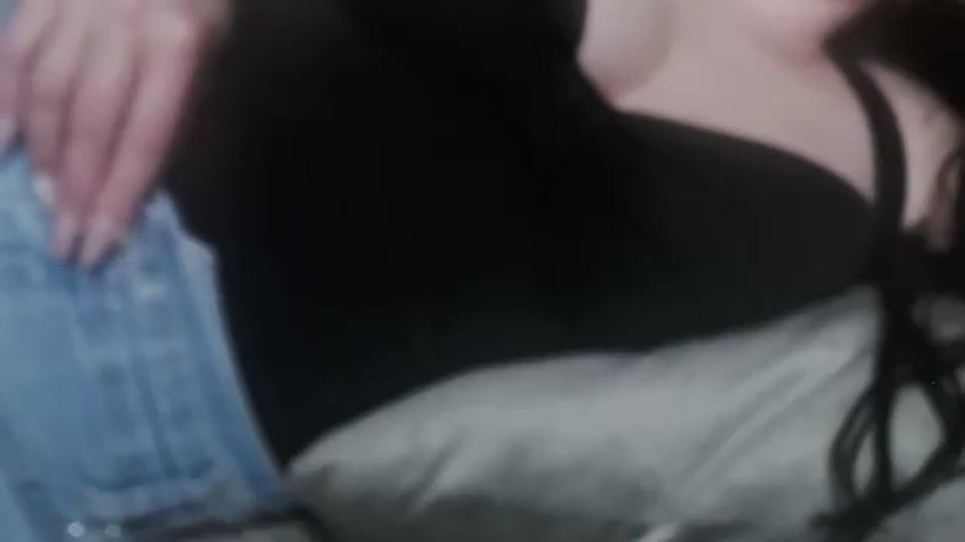 Gallery image thumbnail from ForeverChic's myfreecams stream on, 05/15/2026, 11:23 image 4 of 20