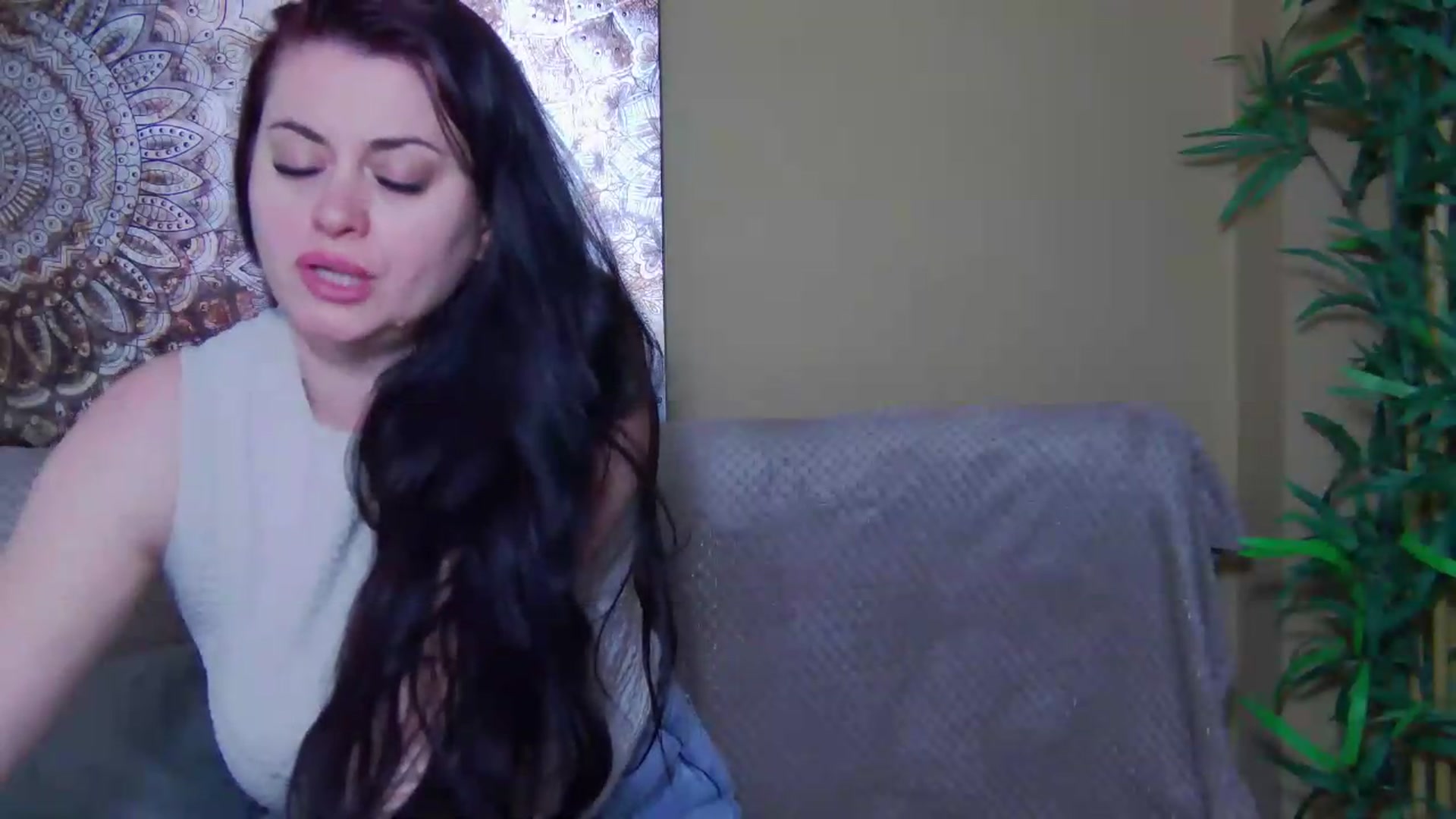 Gallery image thumbnail from ForeverChic's myfreecams stream on, 05/18/2026, 12:15 image 19 of 20