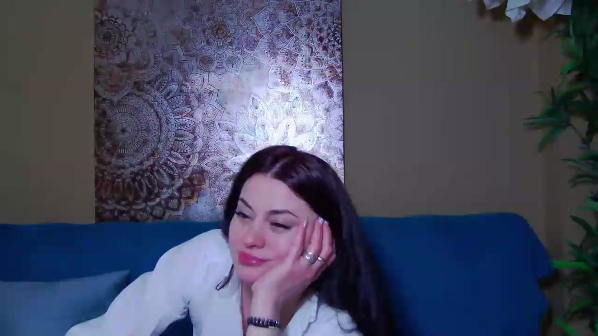 Gallery image thumbnail from ForeverChic's myfreecams stream on, 05/20/2026, 13:02 image 15 of 20