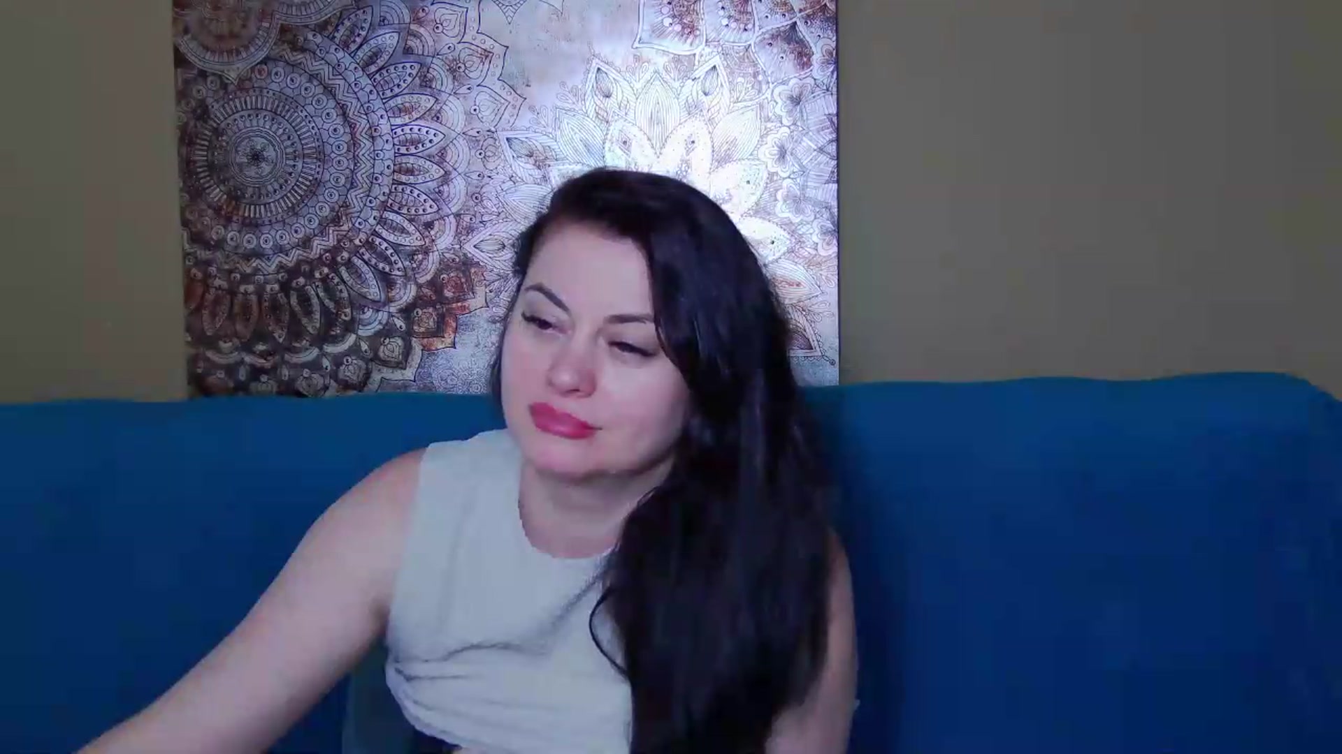 Gallery image thumbnail from ForeverChic's myfreecams stream on, 05/27/2026, 08:32 image 17 of 20
