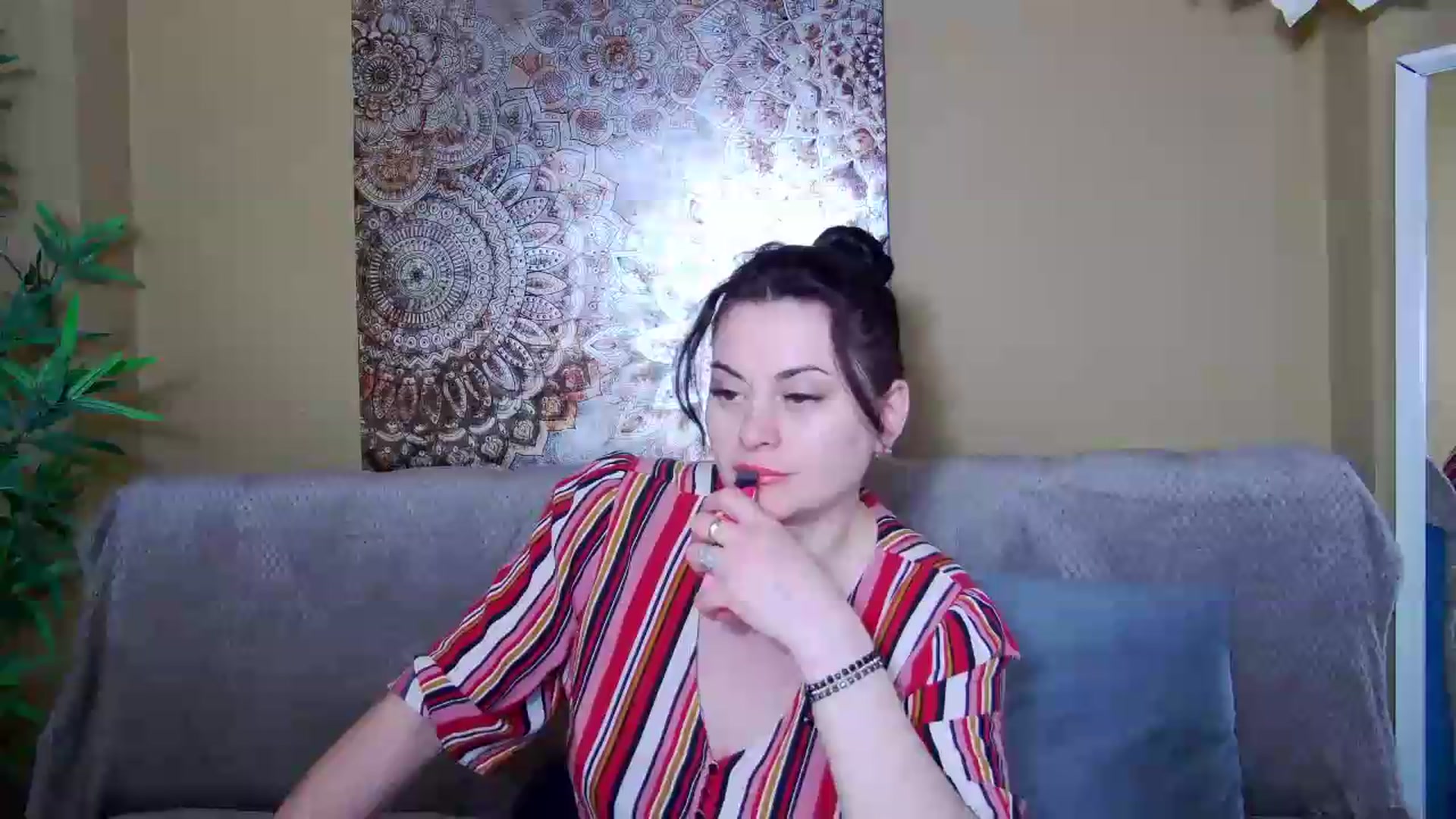 Gallery image thumbnail from ForeverChic's myfreecams stream on, 06/03/2026, 10:25 image 1 of 20