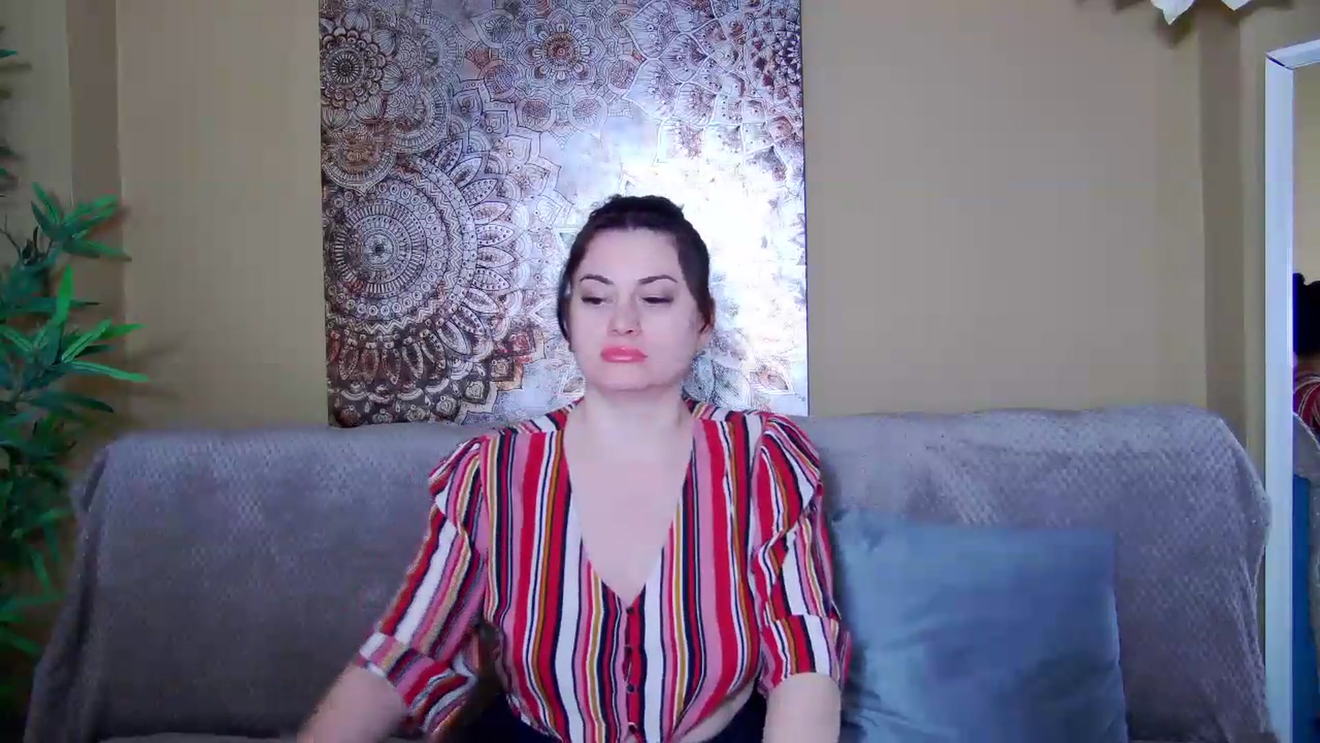Gallery image thumbnail from ForeverChic's myfreecams stream on, 06/03/2026, 10:25 image 18 of 20