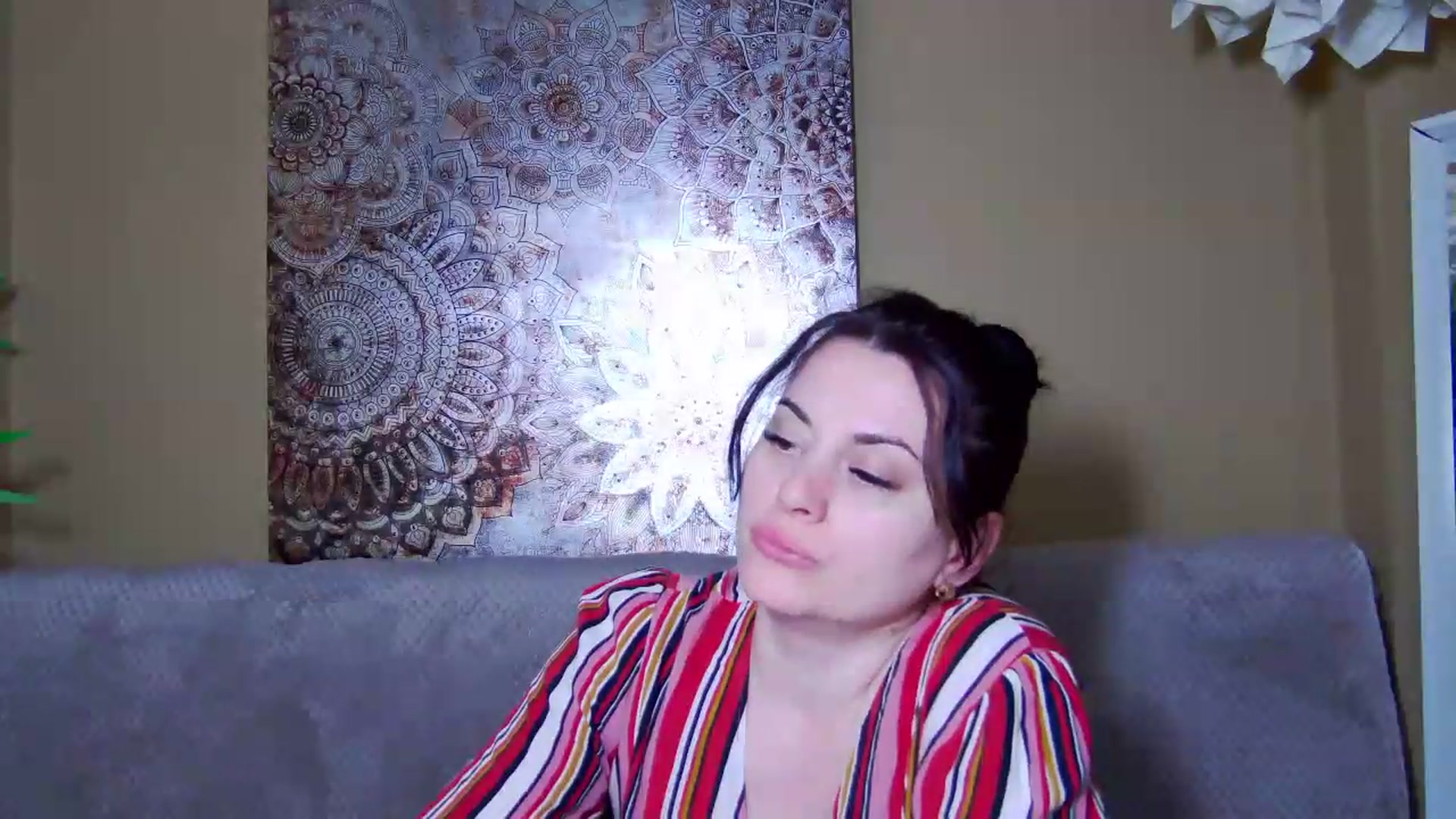 Gallery image thumbnail from ForeverChic's myfreecams stream on, 06/03/2026, 12:29 image 13 of 20