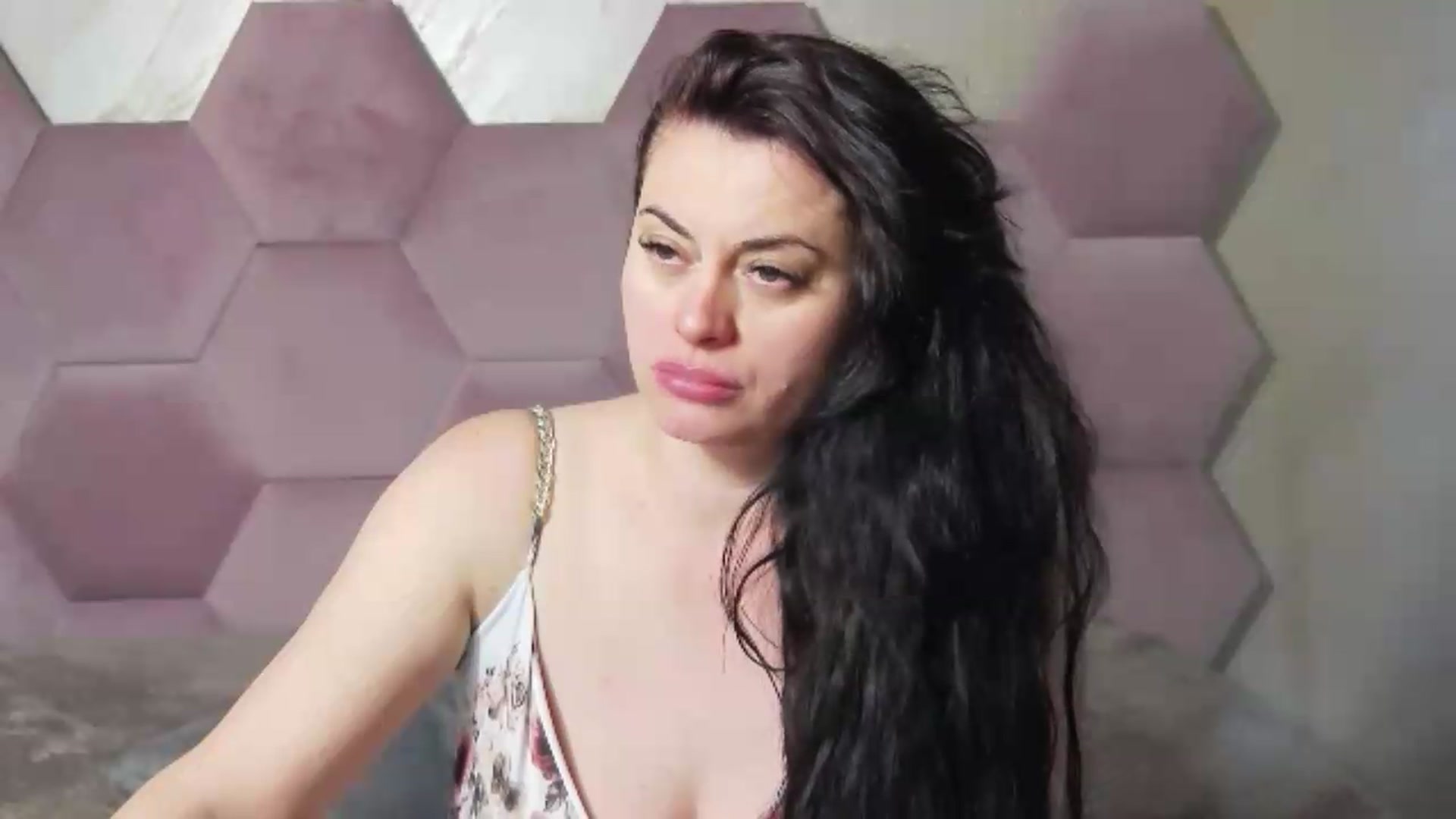 Gallery image thumbnail from ForeverChic's myfreecams stream on, 06/10/2026, 12:10 image 18 of 20