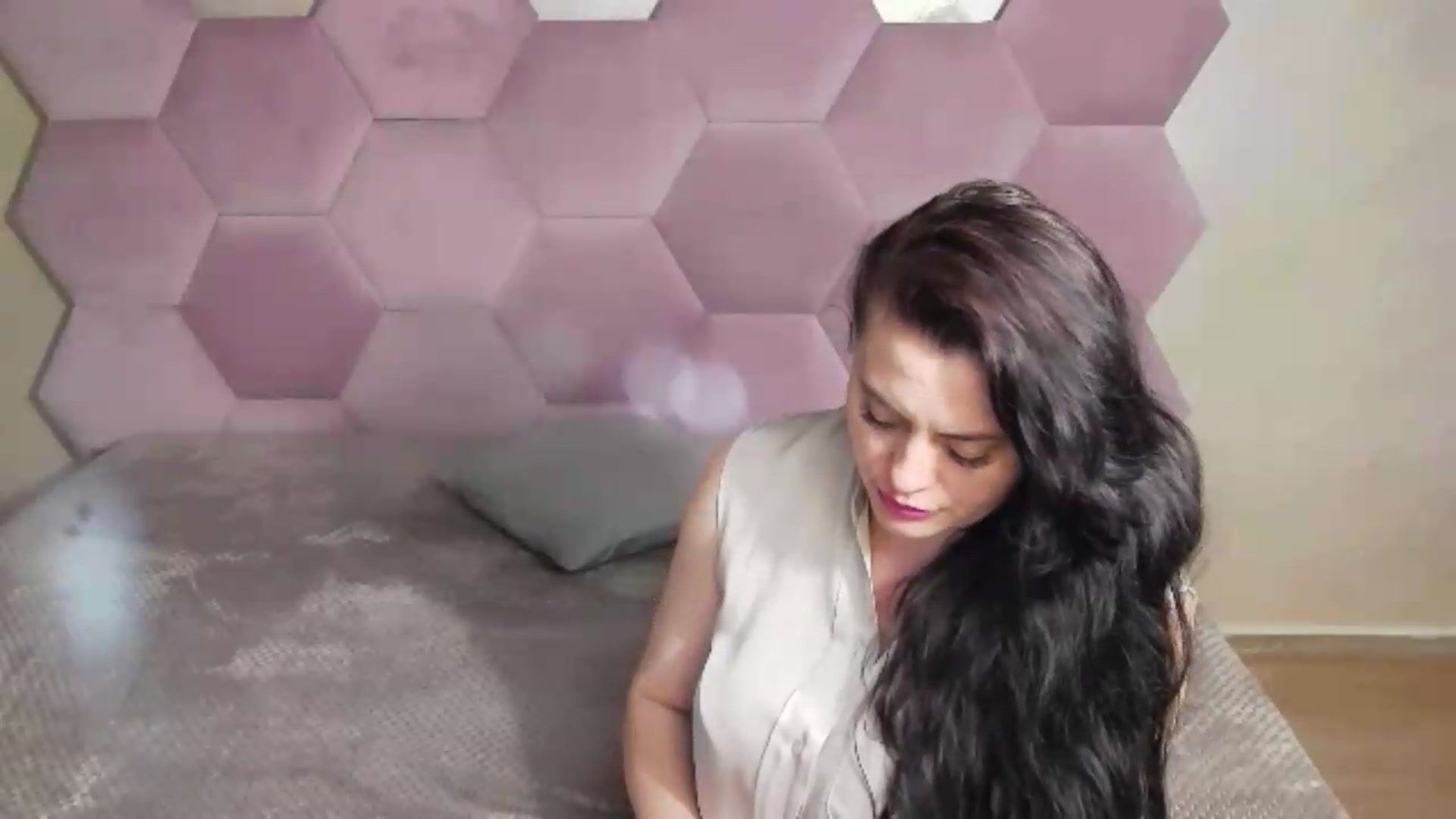 Gallery image thumbnail from ForeverChic's myfreecams stream on, 06/12/2026, 09:52 image 11 of 20