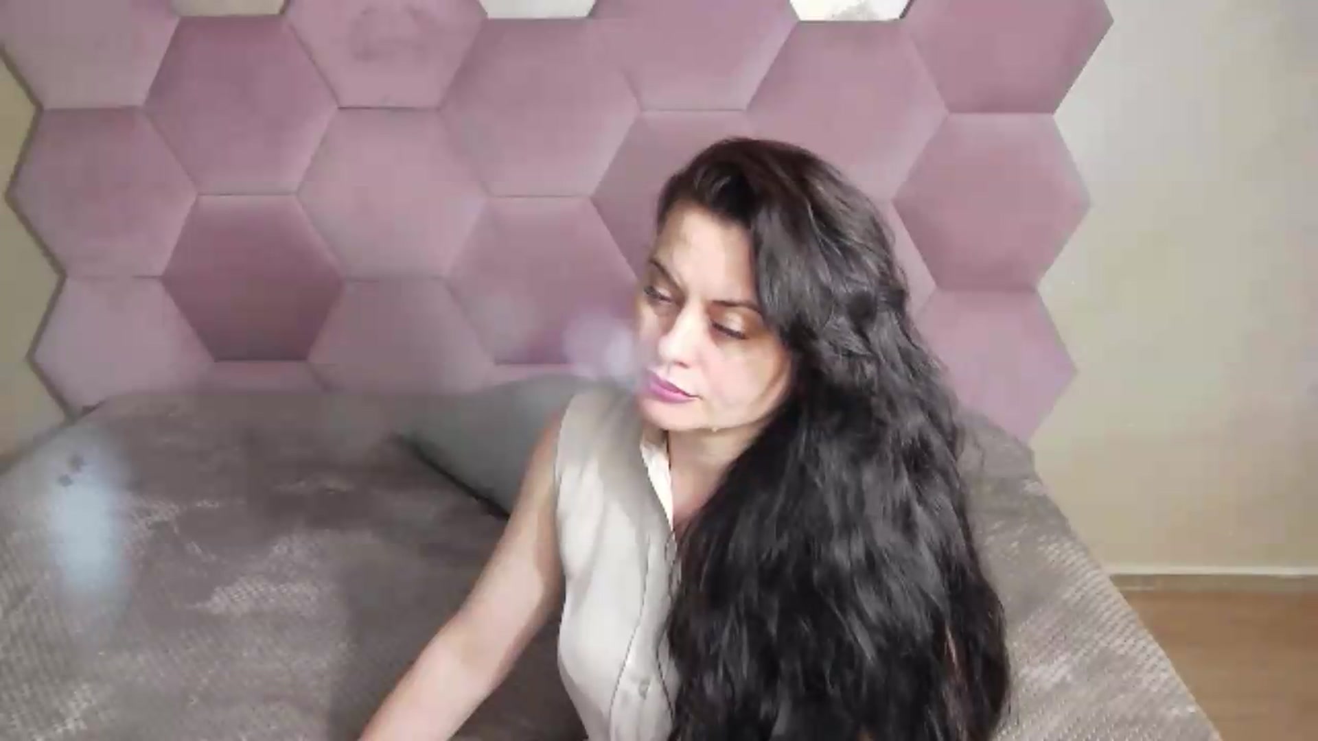 Gallery image thumbnail from ForeverChic's myfreecams stream on, 06/12/2026, 09:52 image 15 of 20