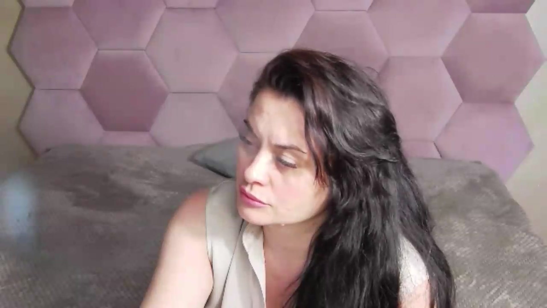 Gallery image thumbnail from ForeverChic's myfreecams stream on, 06/12/2026, 11:49 image 5 of 20