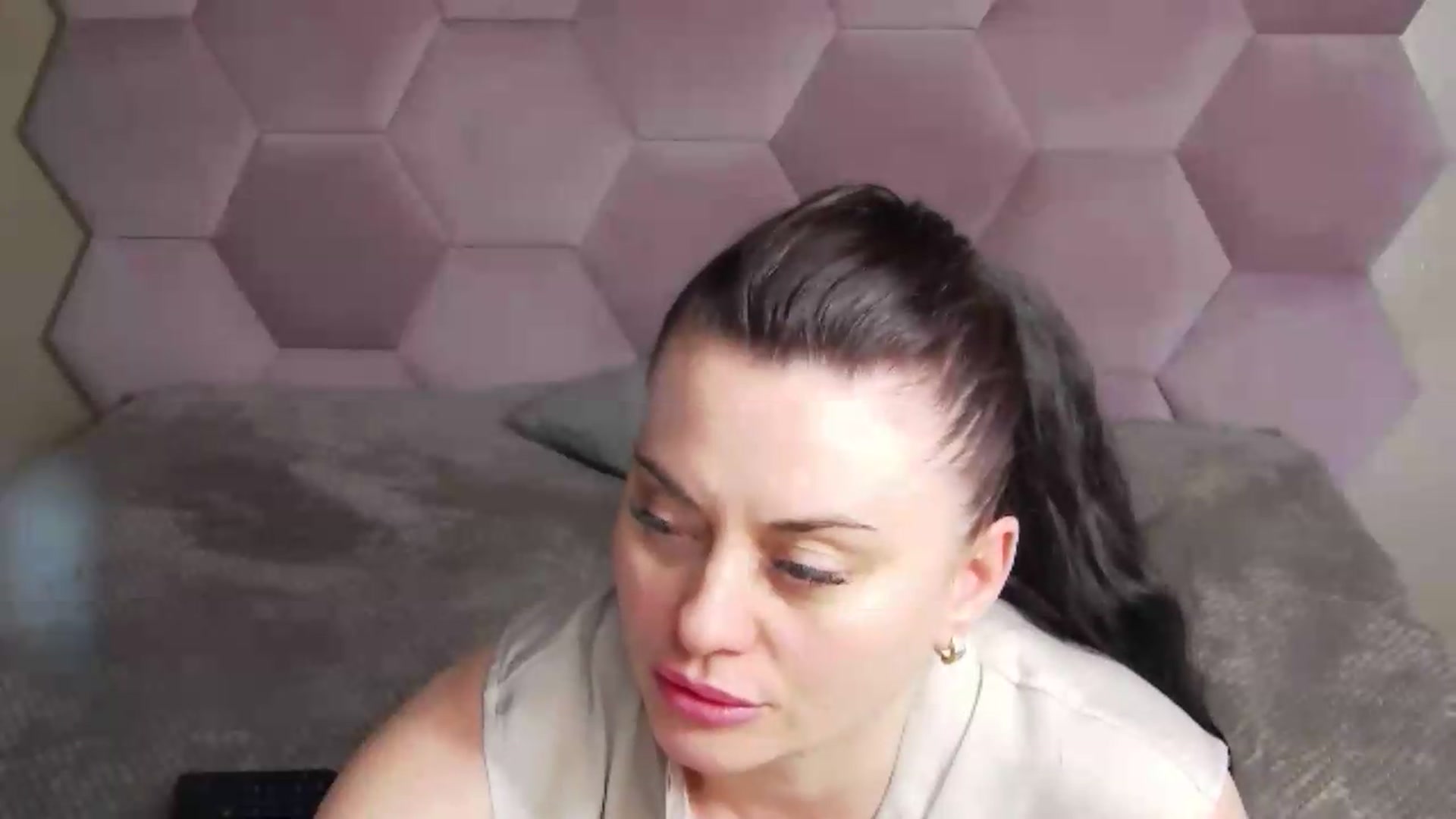 Gallery image thumbnail from ForeverChic's myfreecams stream on, 06/12/2026, 11:49 image 19 of 20