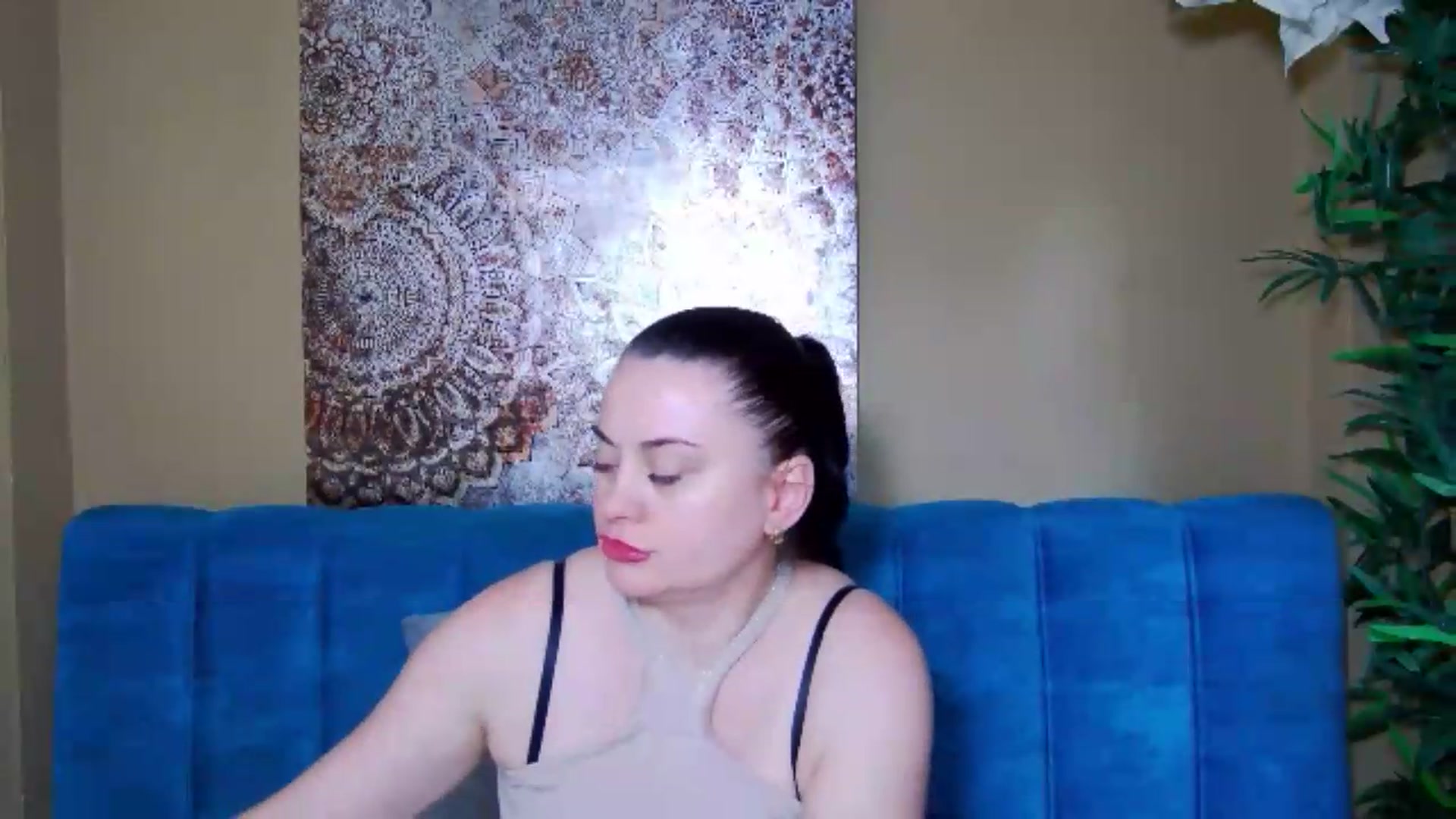 Gallery image thumbnail from ForeverChic's myfreecams stream on, 06/22/2026, 07:32 image 16 of 20