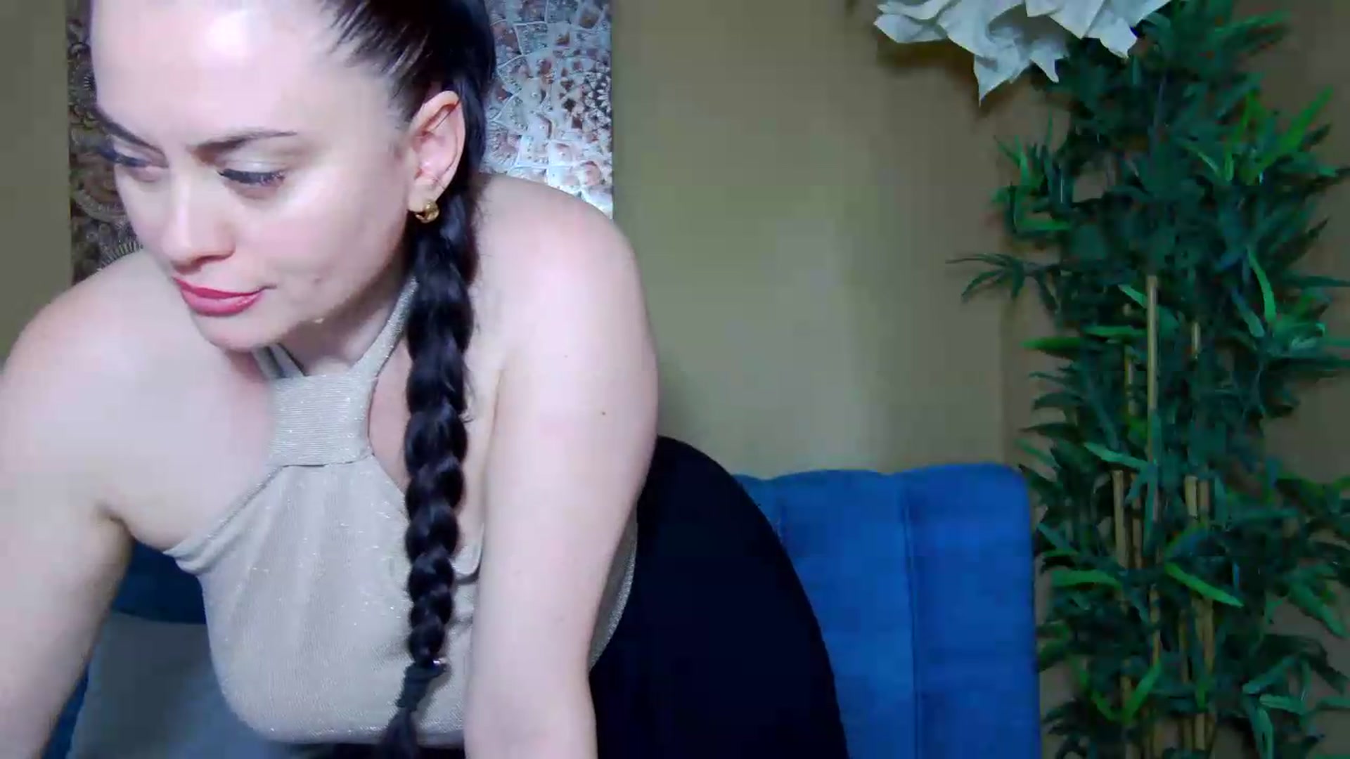Gallery image thumbnail from ForeverChic's myfreecams stream on, 06/22/2026, 08:44 image 15 of 20