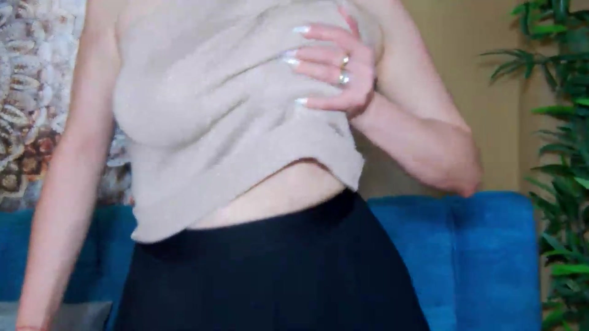 Gallery image thumbnail from ForeverChic's myfreecams stream on, 06/22/2026, 08:44 image 12 of 20