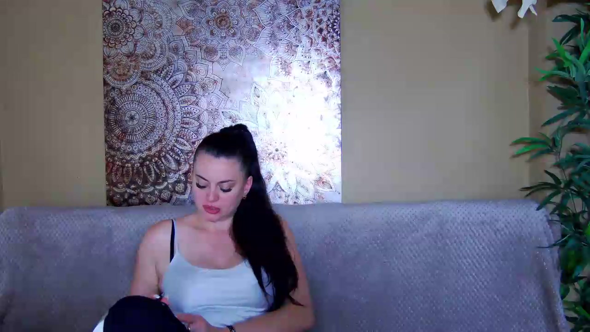 Gallery image thumbnail from ForeverChic's myfreecams stream on, 07/22/2026, 08:02 image 4 of 20