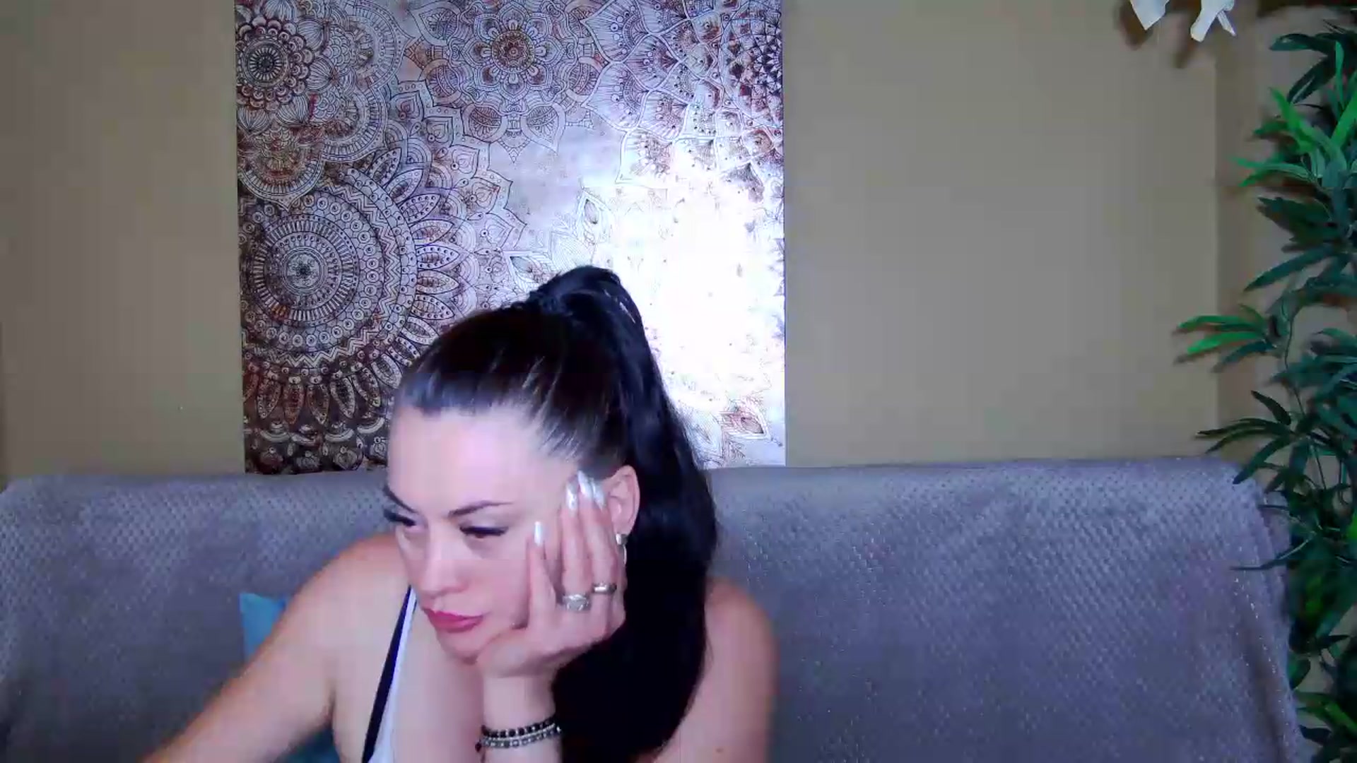 Gallery image thumbnail from ForeverChic's myfreecams stream on, 07/22/2026, 08:02 image 18 of 20
