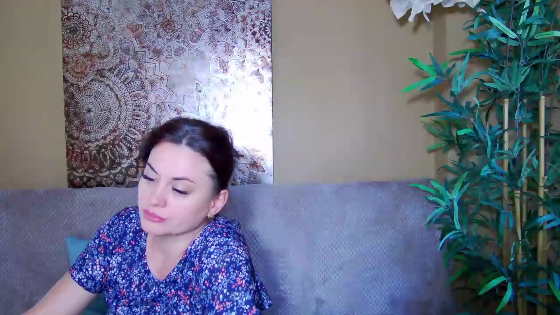 Gallery image thumbnail from ForeverChic's myfreecams stream on, 07/30/2026, 08:27 image 16 of 20
